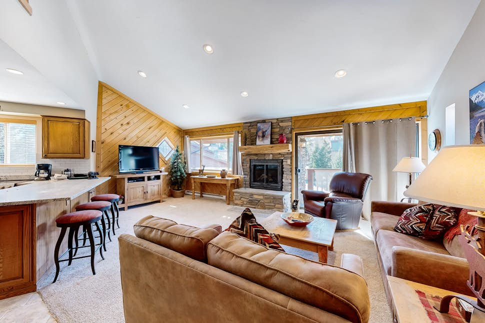 Pine Ridge 13F 2 BD Breckenridge, CO Vacation Rental Vacasa