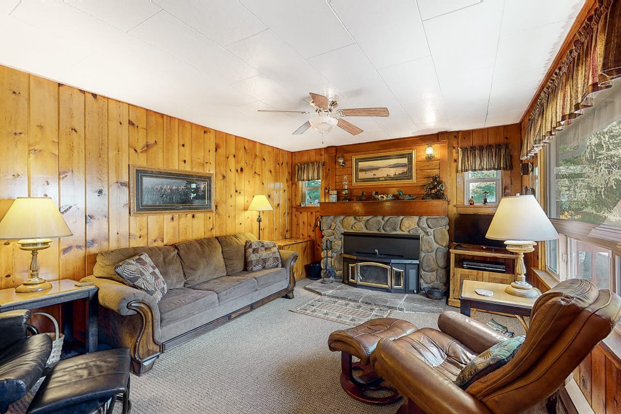 Rosebud Cottage 2 BD Joseph, OR Vacation Rental Vacasa