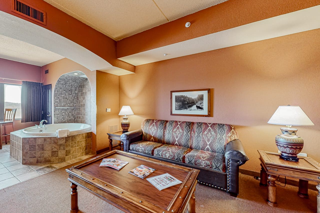 Chula Vista Condo 2528 2 BD Wisconsin Dells, WI Vacation Rental Vacasa