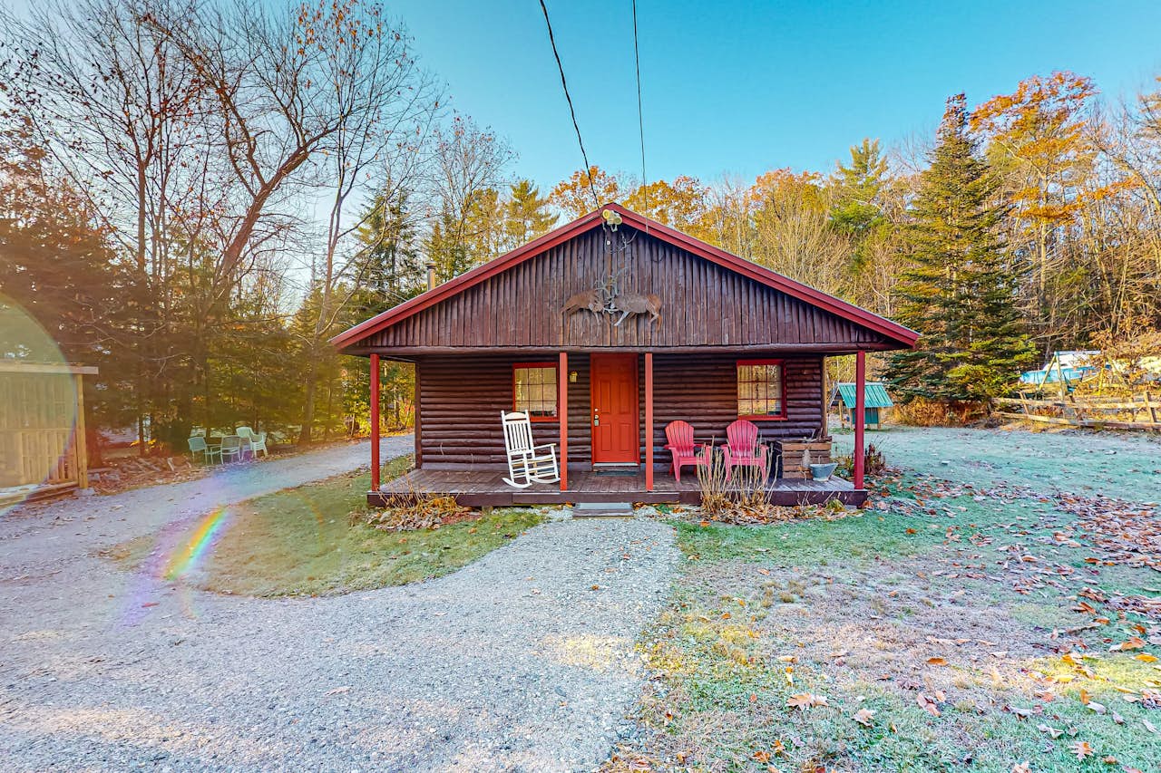 The Cabin at Thomas Pond 2 BD Casco, ME Vacation Rental Vacasa