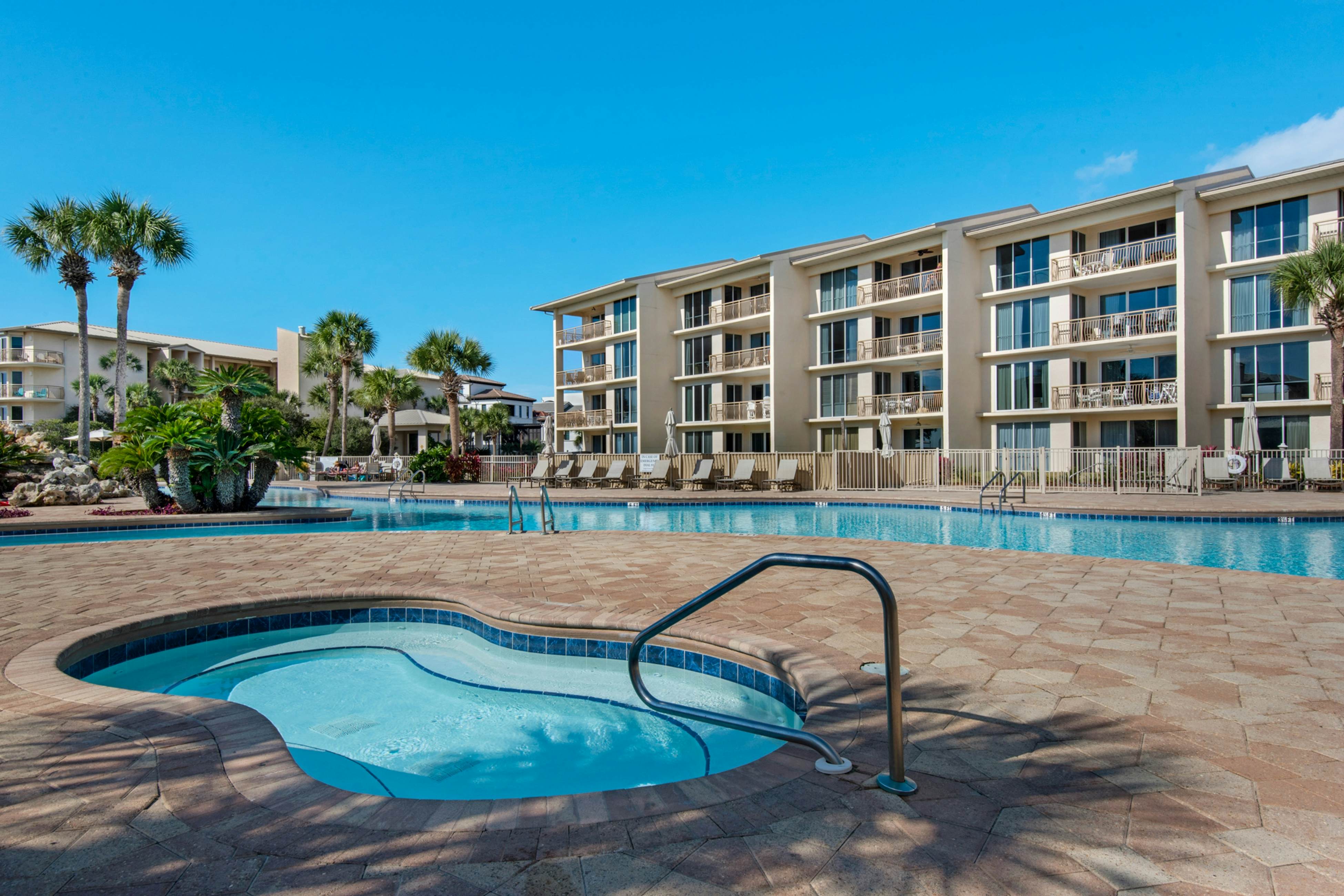 High Pointe W43 - Gulf Front Condo