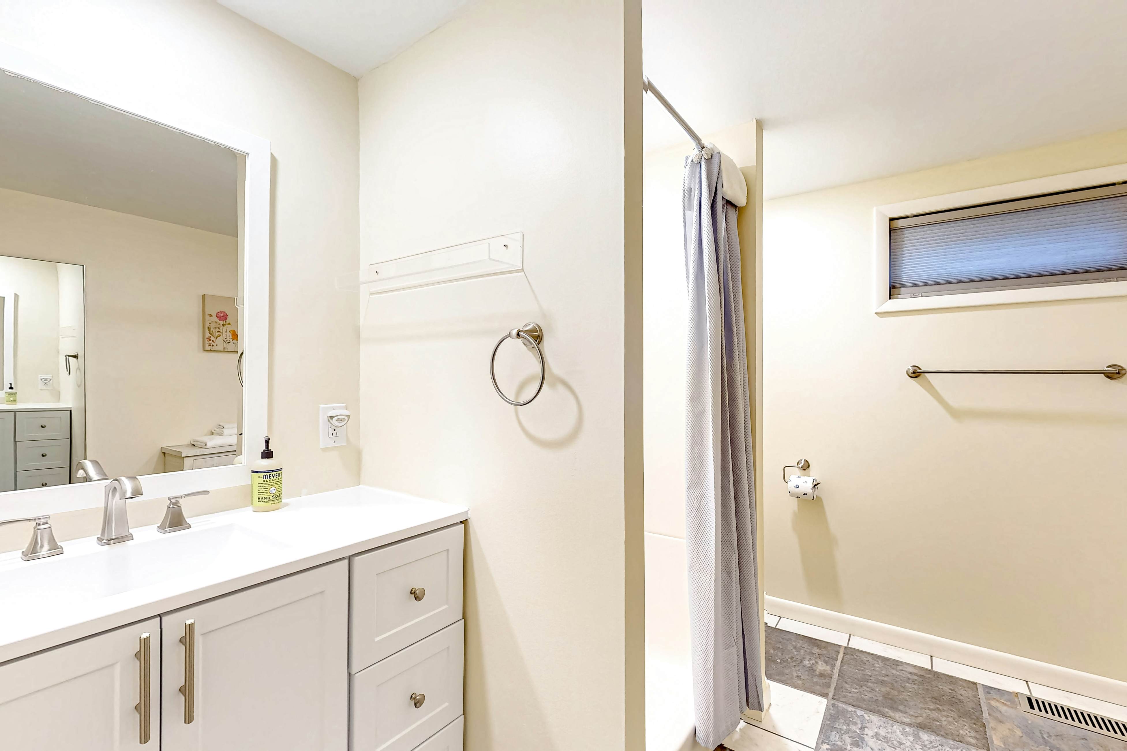 Falling Leaf Hideaway