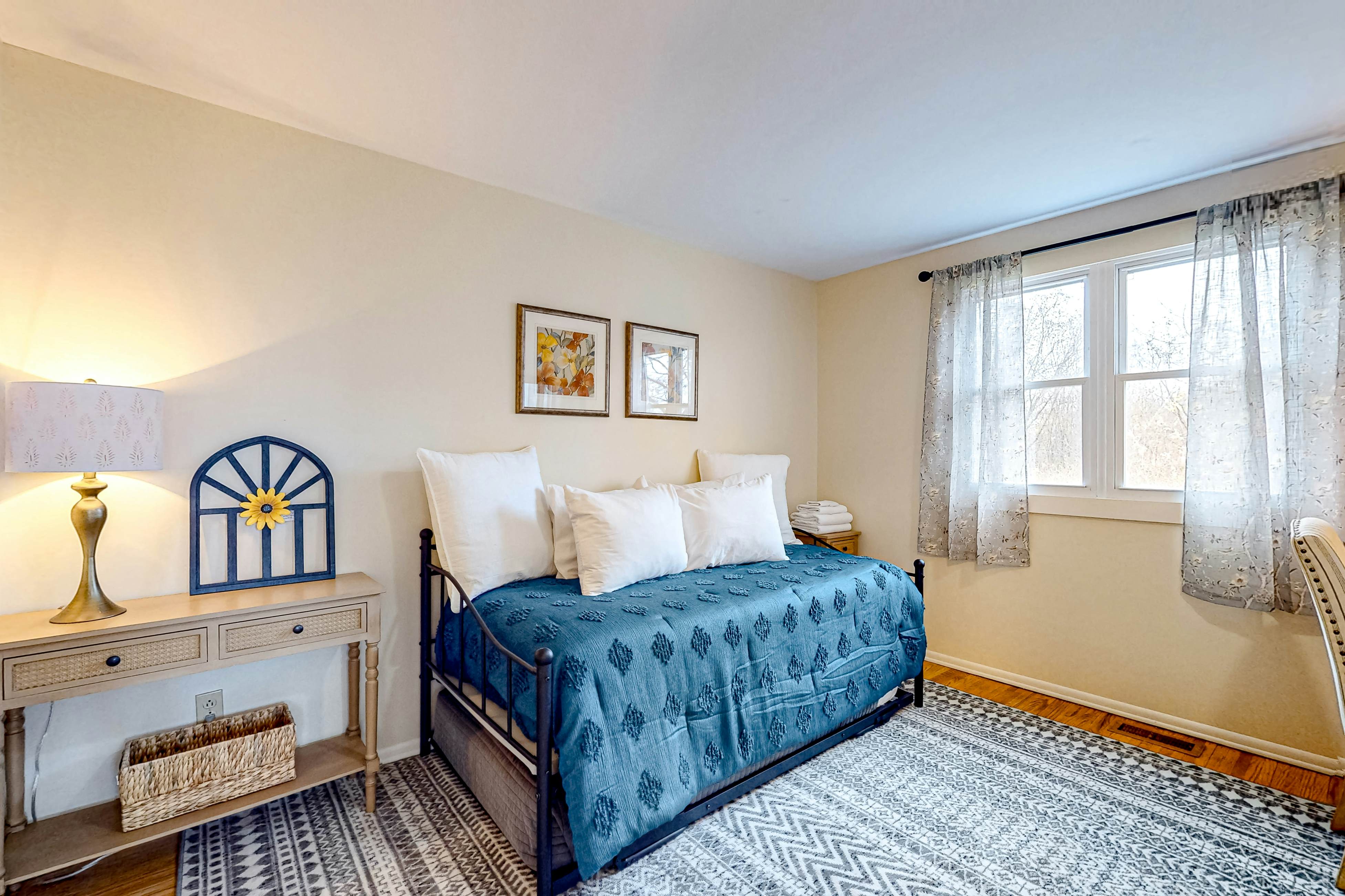 Falling Leaf Hideaway