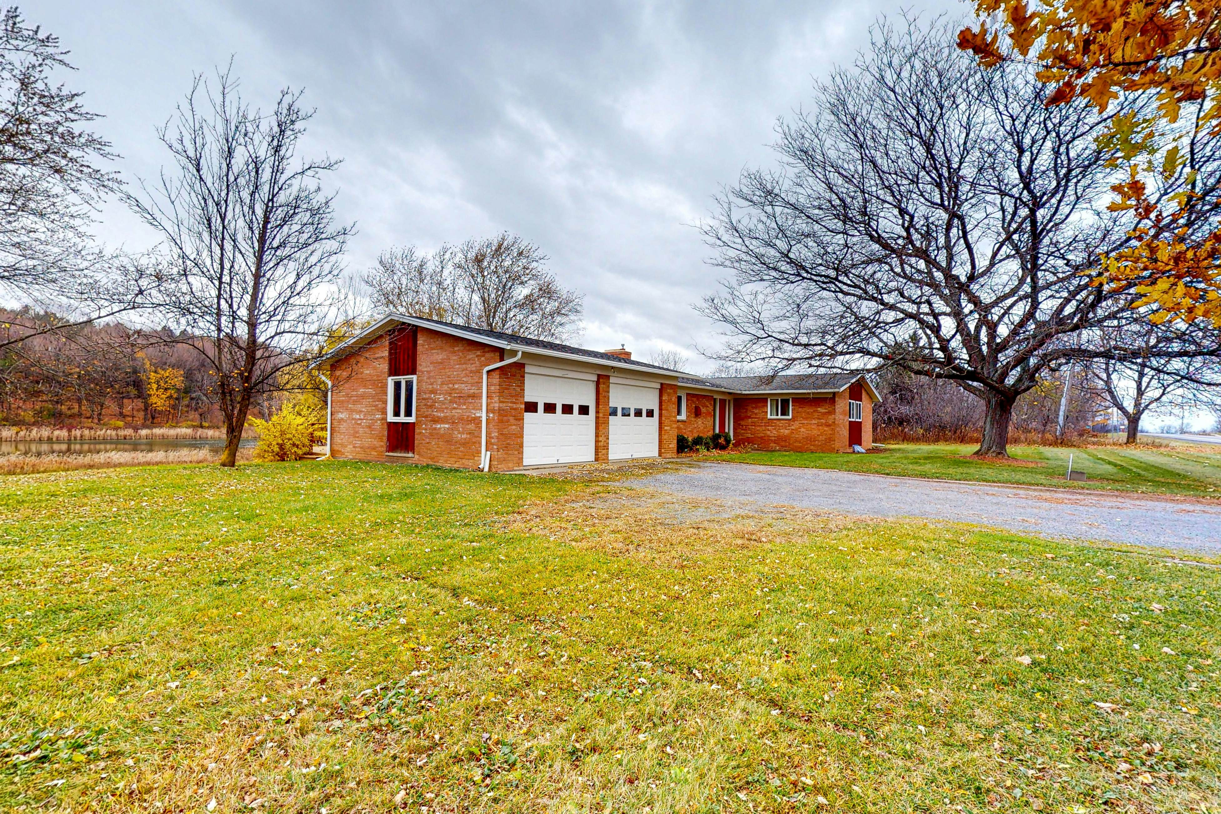 Falling Leaf Hideaway
