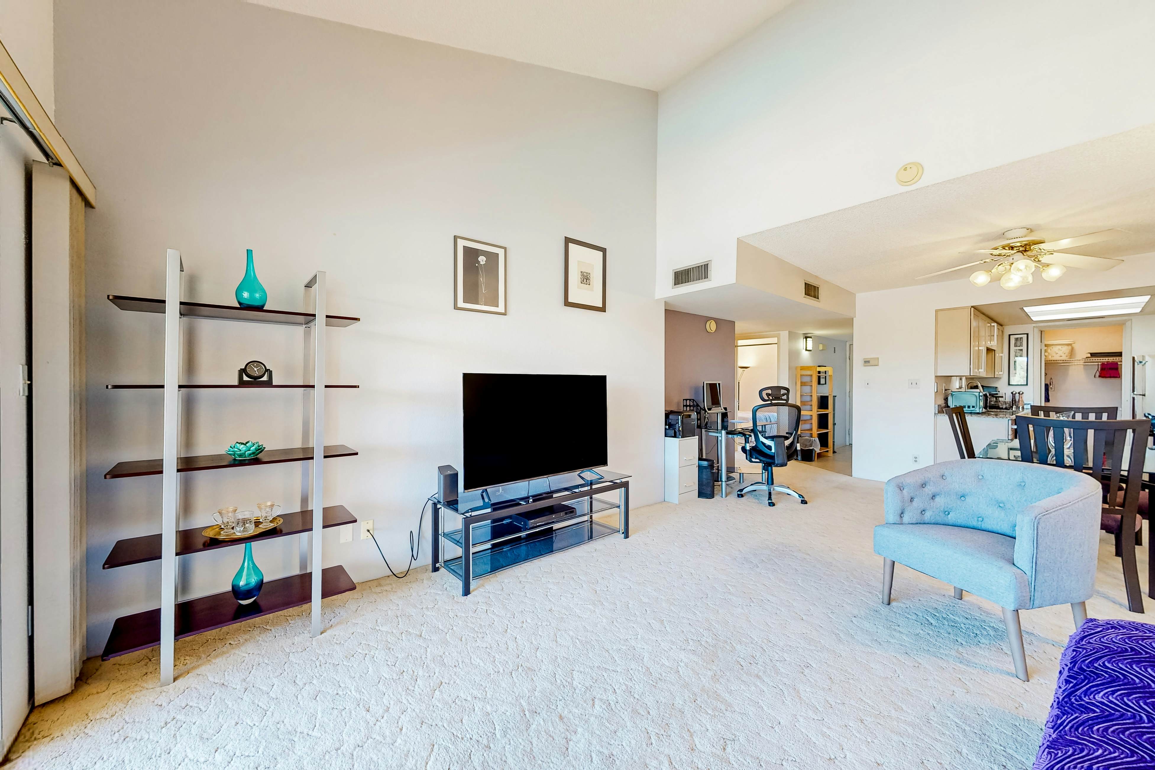 The Palm Searcher, Unit 344