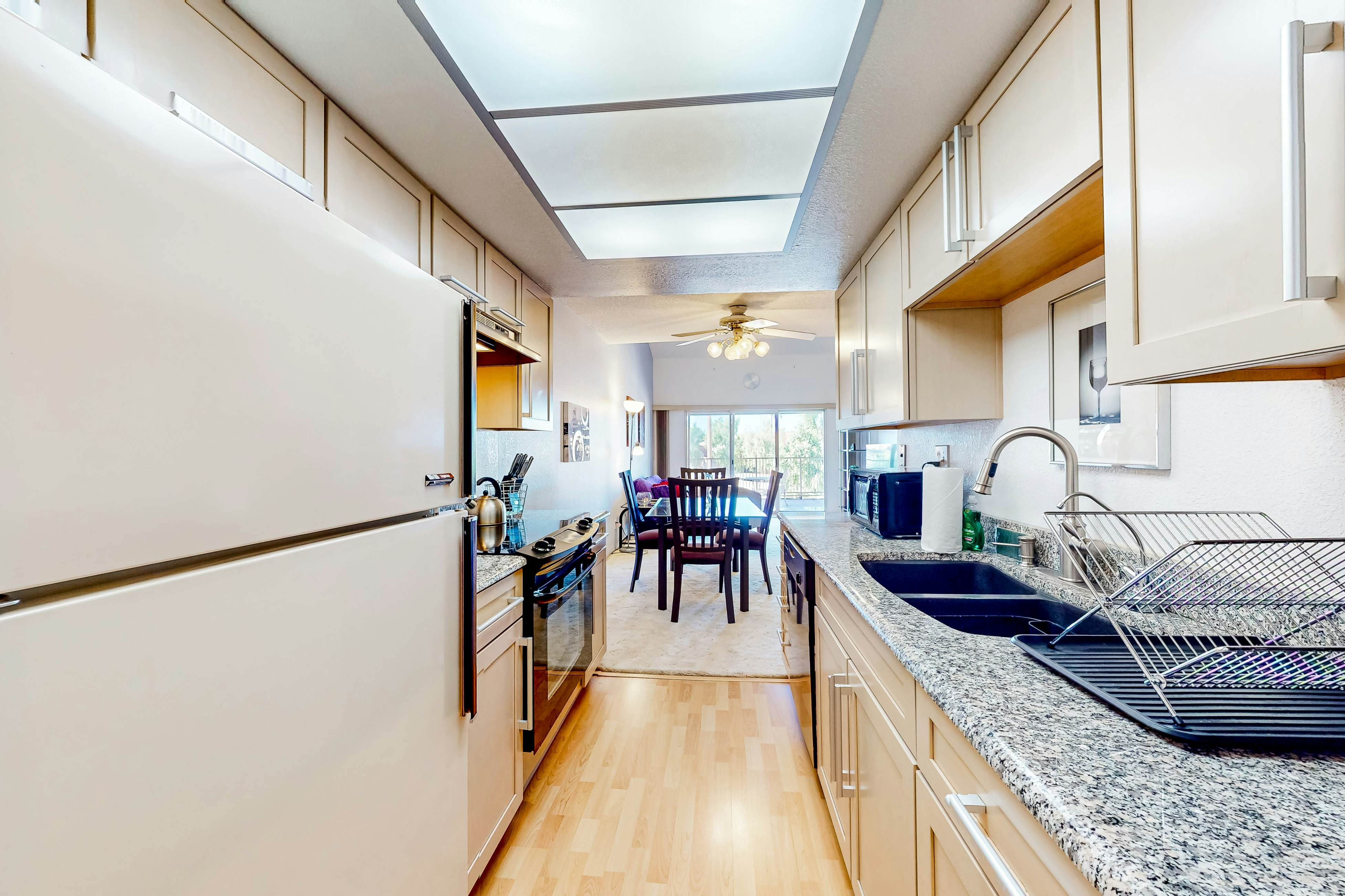 The Palm Searcher, Unit 344