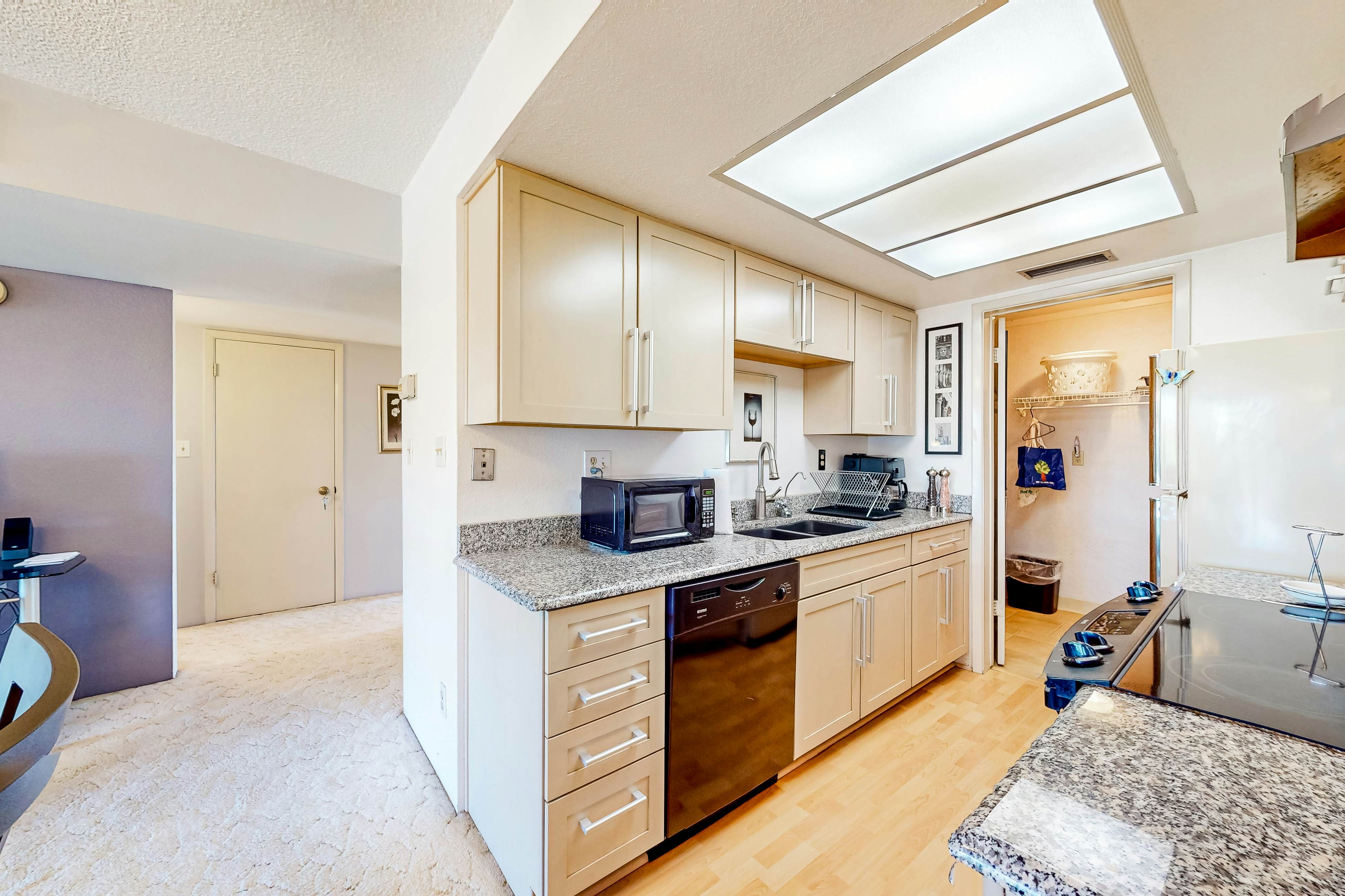 The Palm Searcher, Unit 344