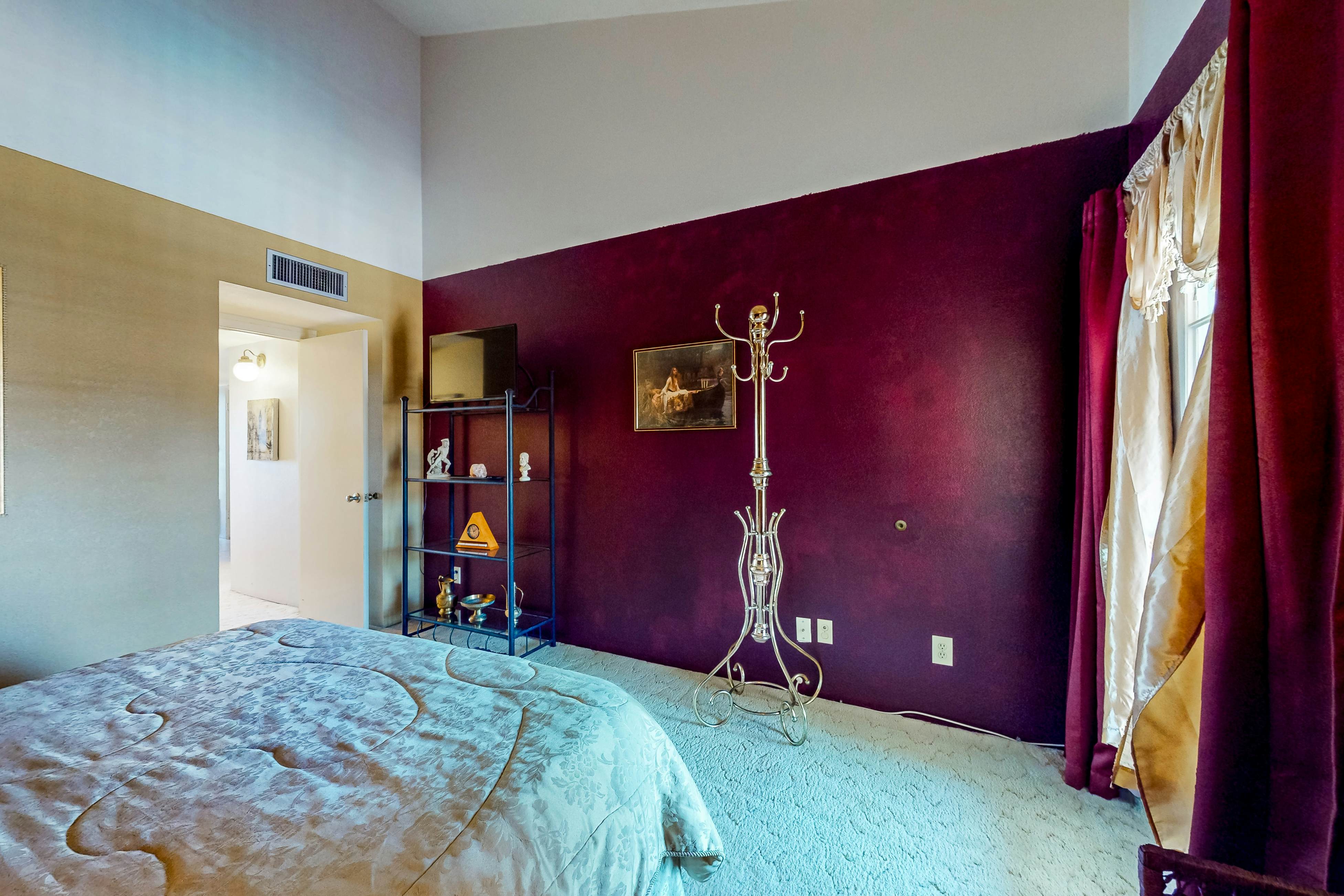 The Palm Searcher, Unit 344