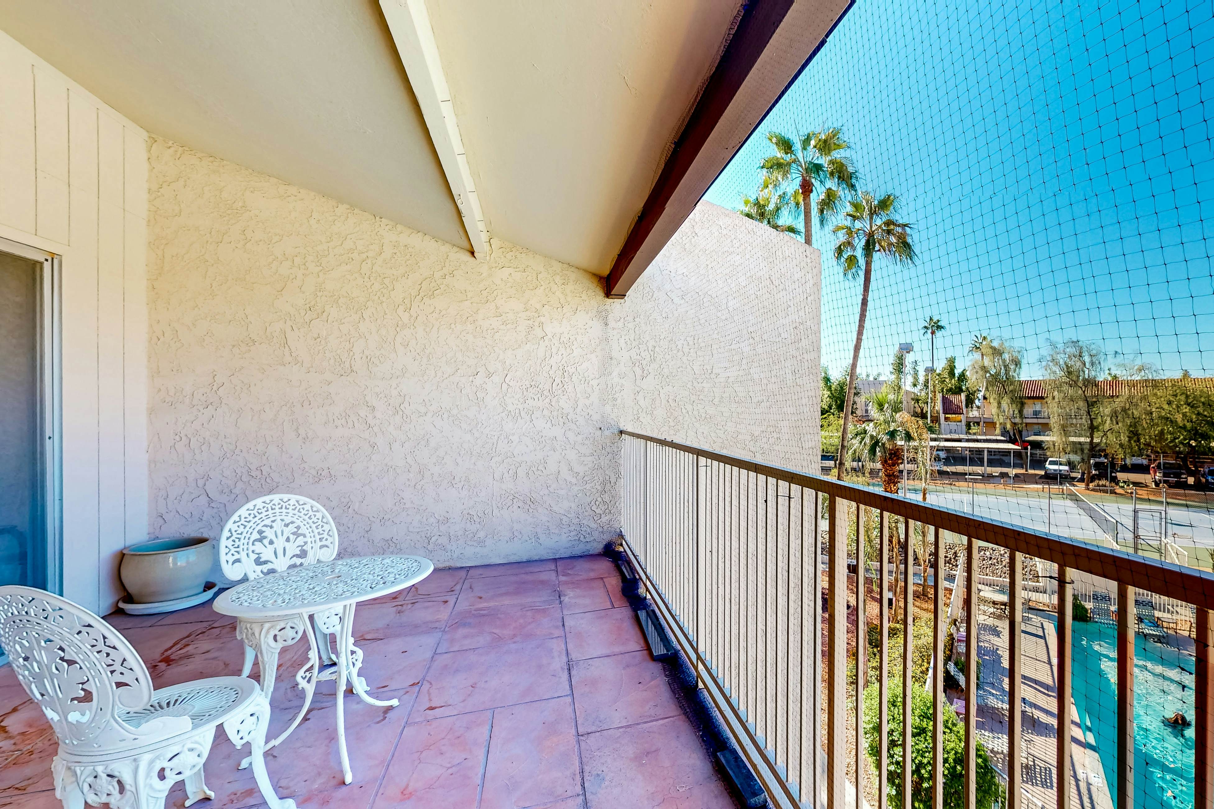 The Palm Searcher, Unit 344