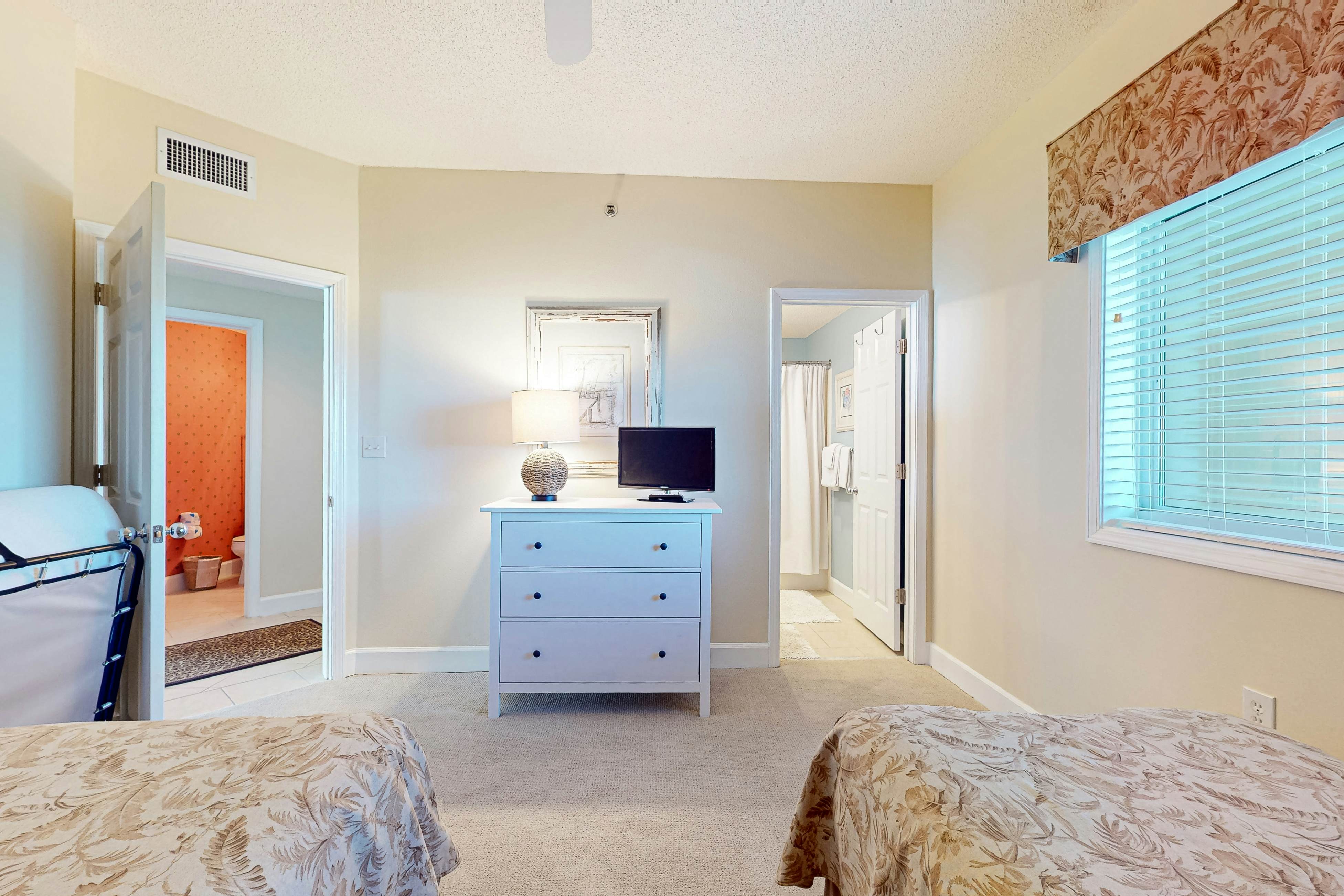 The Beach Club 1005A