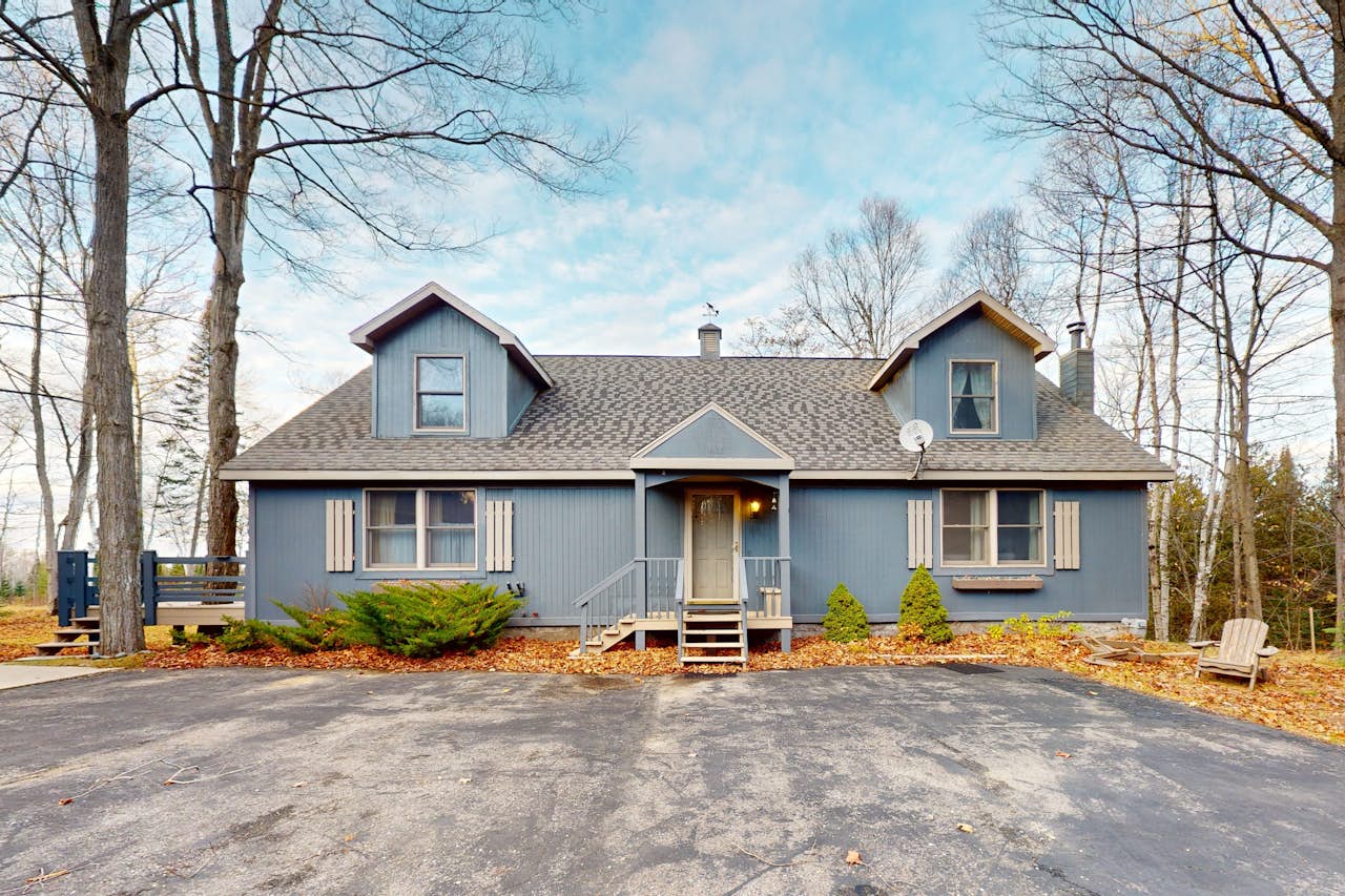 Lake Huron Hideaway 3 BD Cheboygan, MI Vacation Rental Vacasa