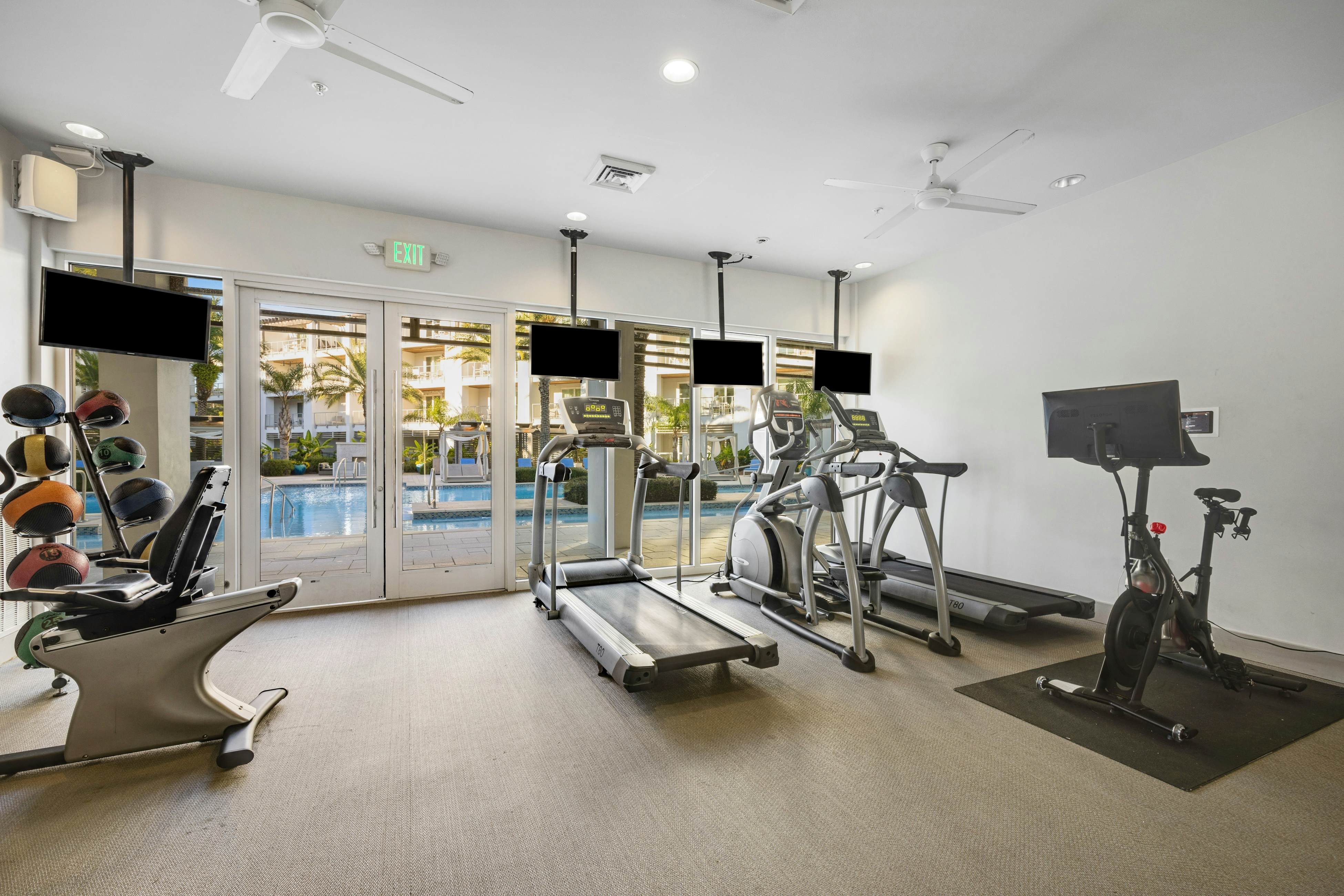 Paradise Palms - The Pointe 336