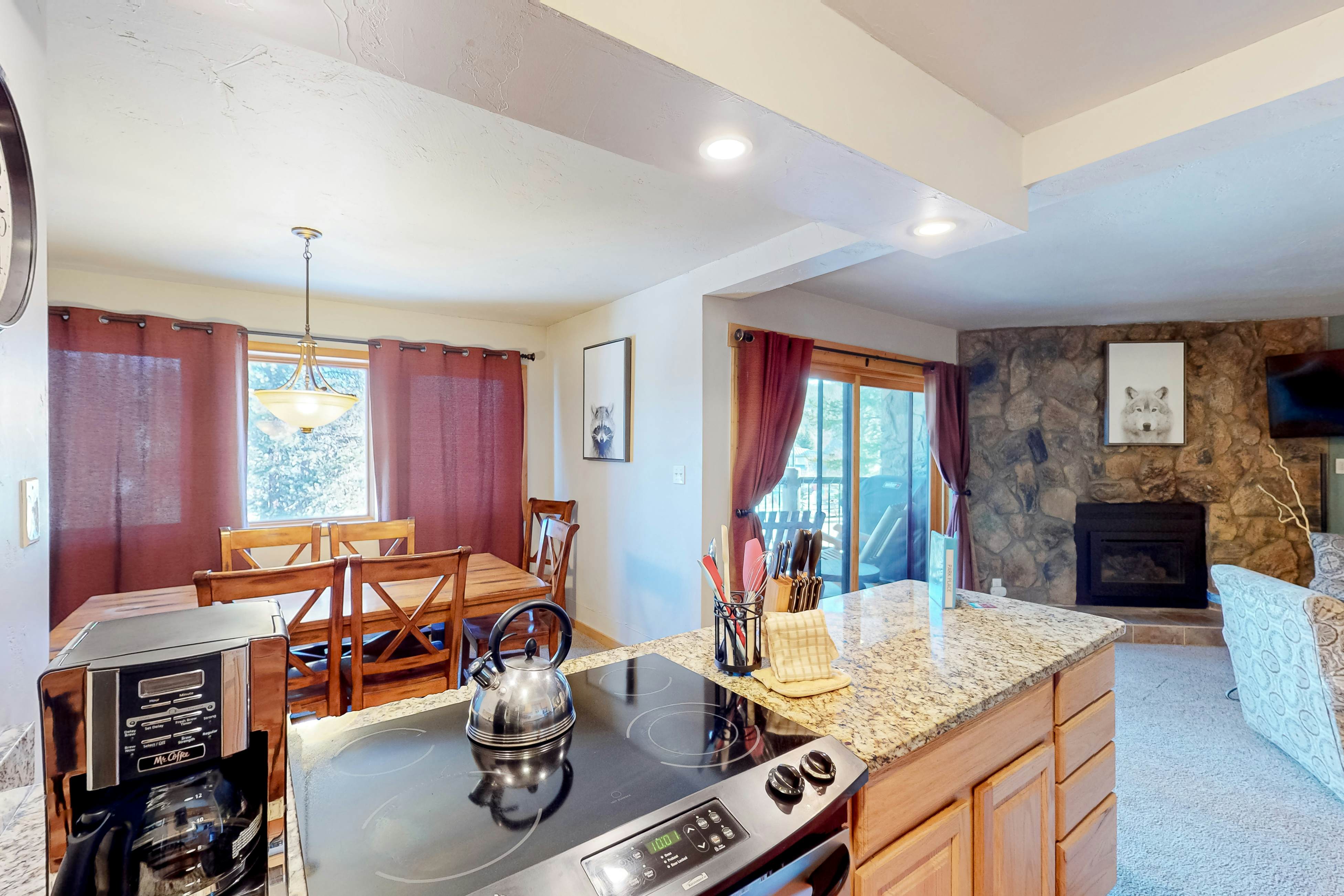 It's Four O'Clock Somewhere