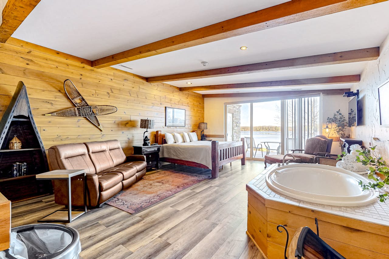 Delton Grand Resort 410 0 BD Wisconsin Dells, WI Vacation Rental