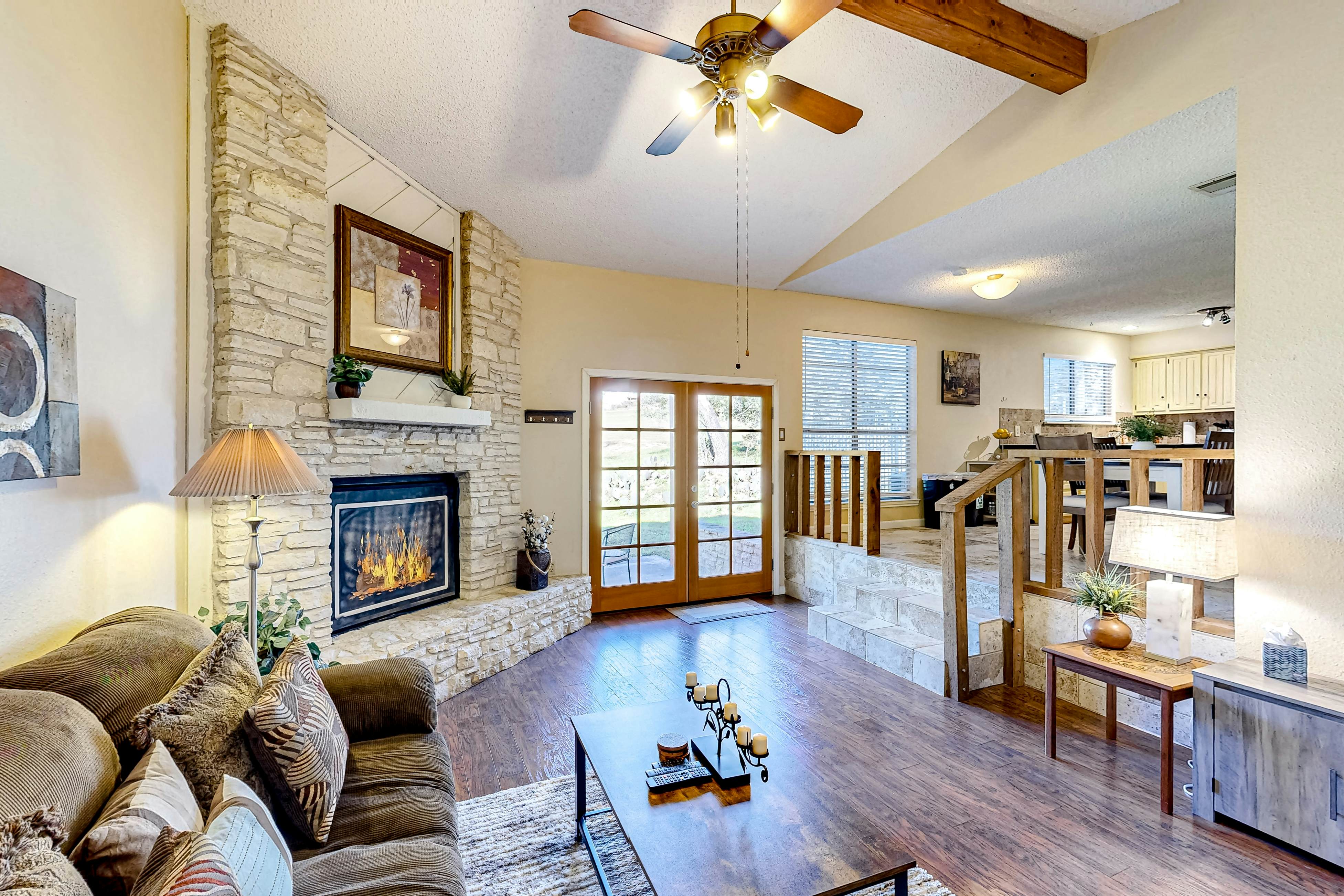 La Vie in Lago Vista 