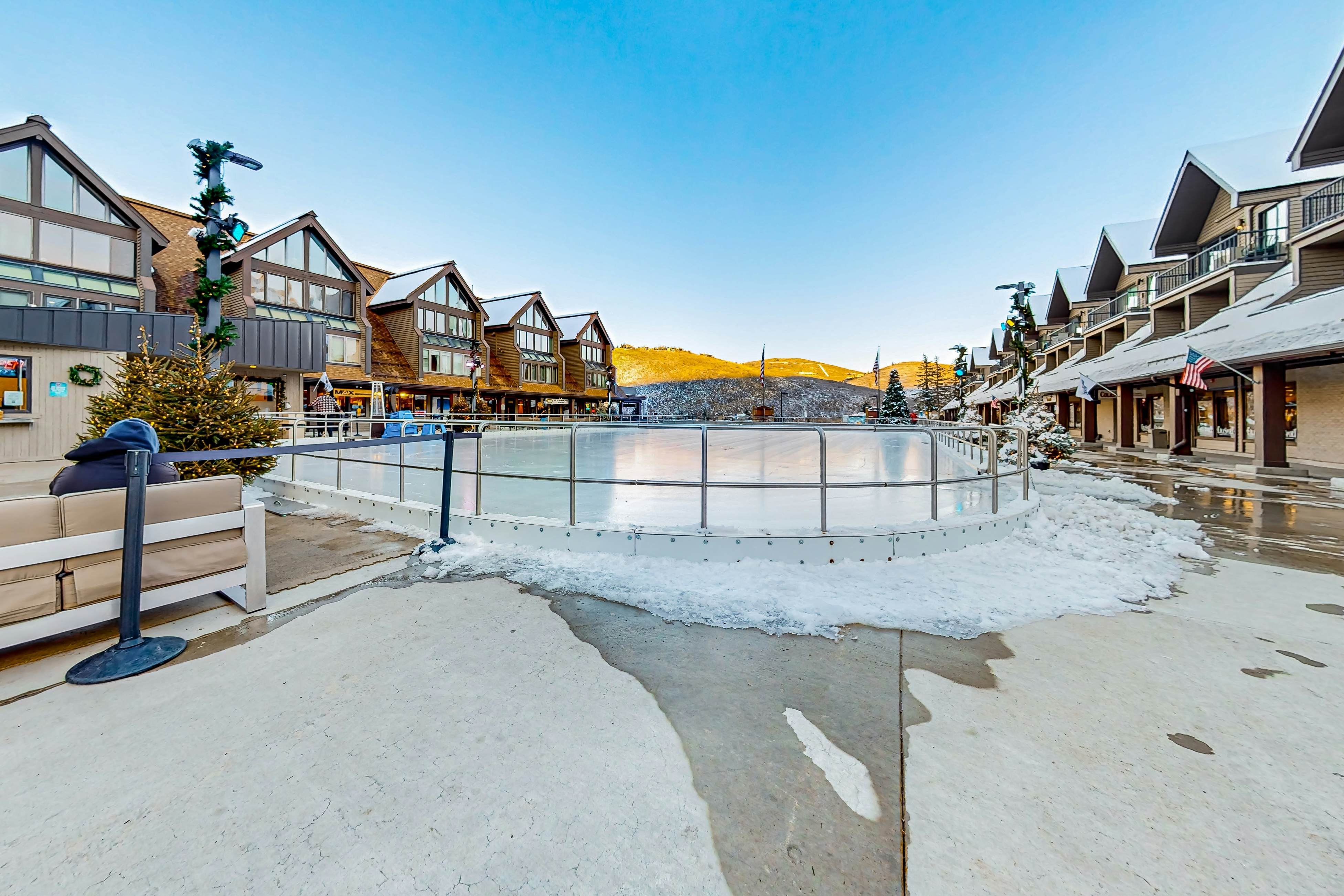 Mountain Village Charm 158