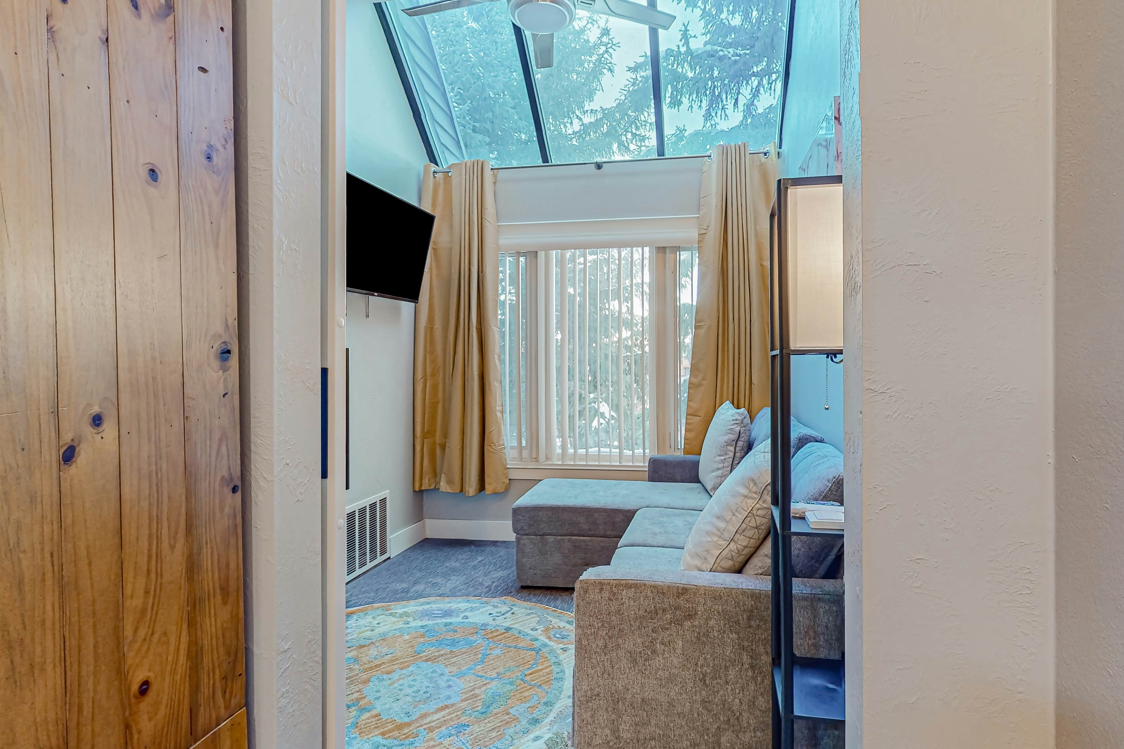 Mountain Village Charm 158