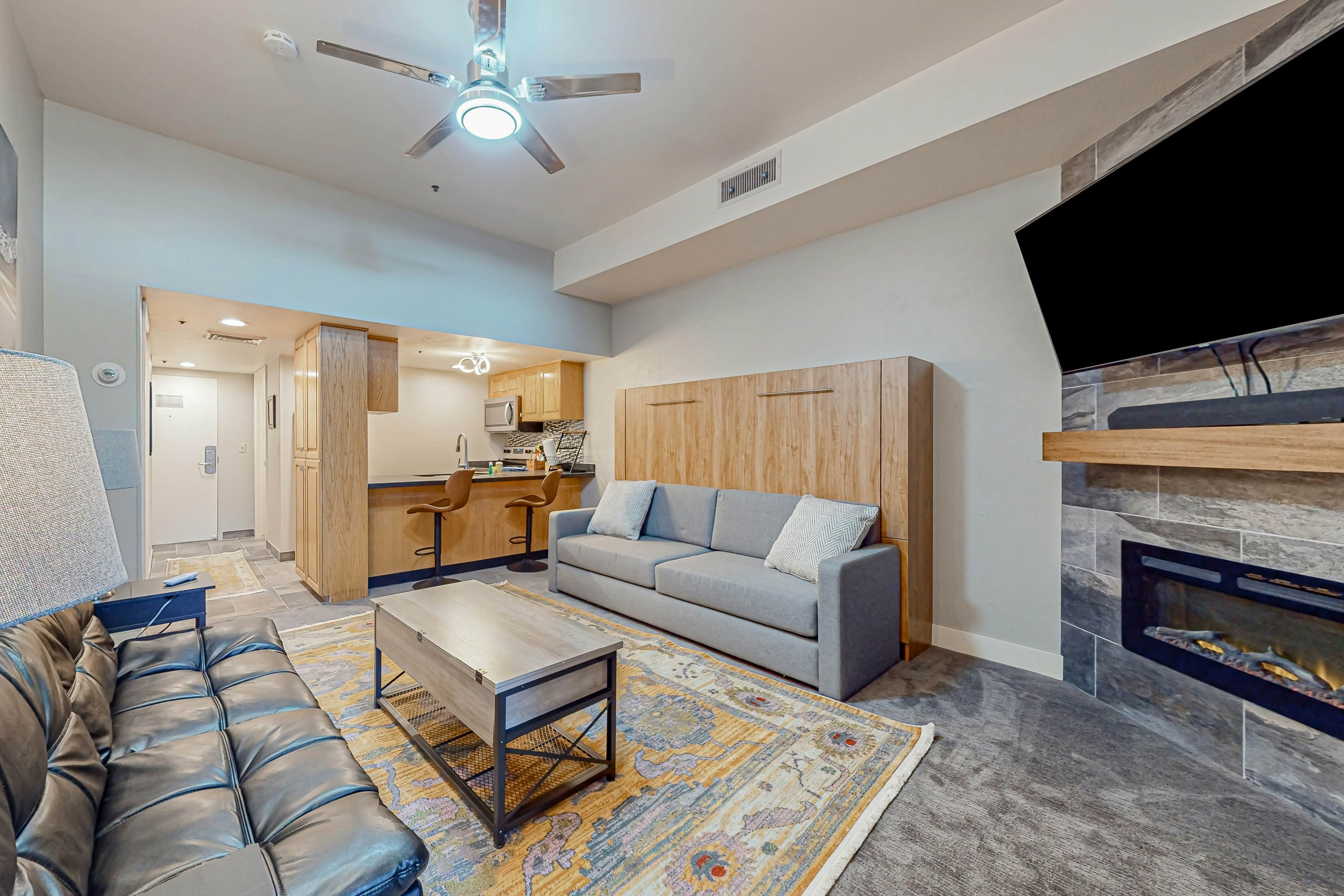 Mountain Village Charm 158