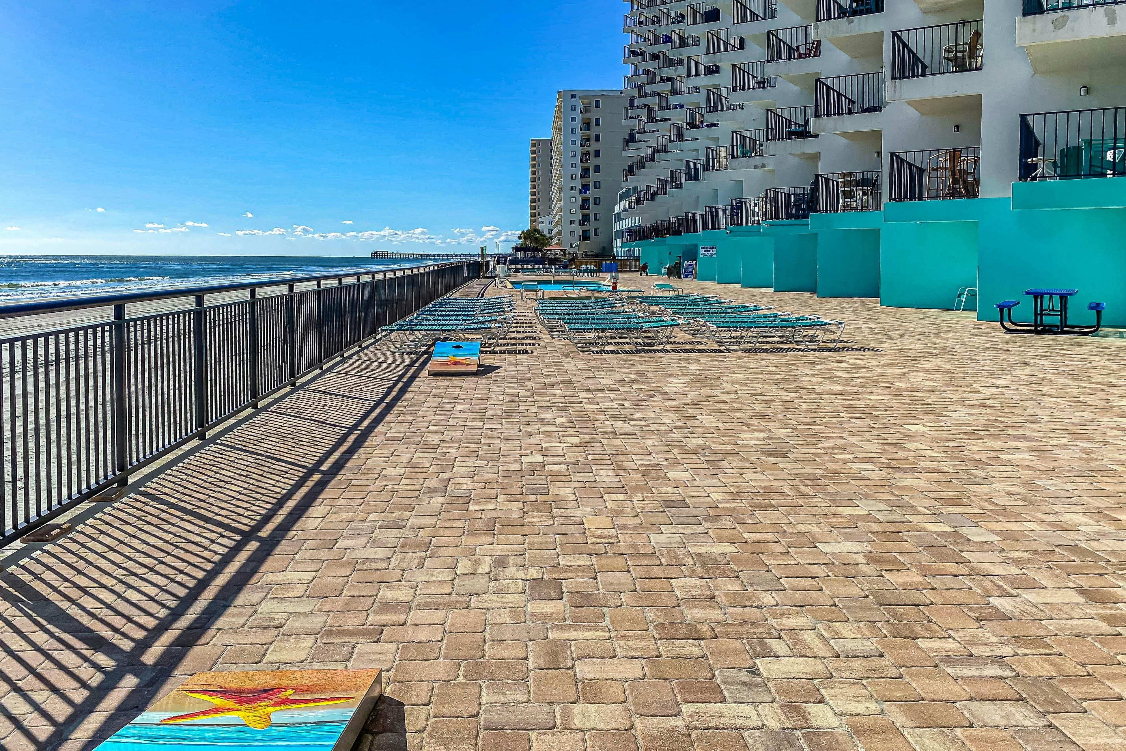 Z - Royal Garden Resort #1514