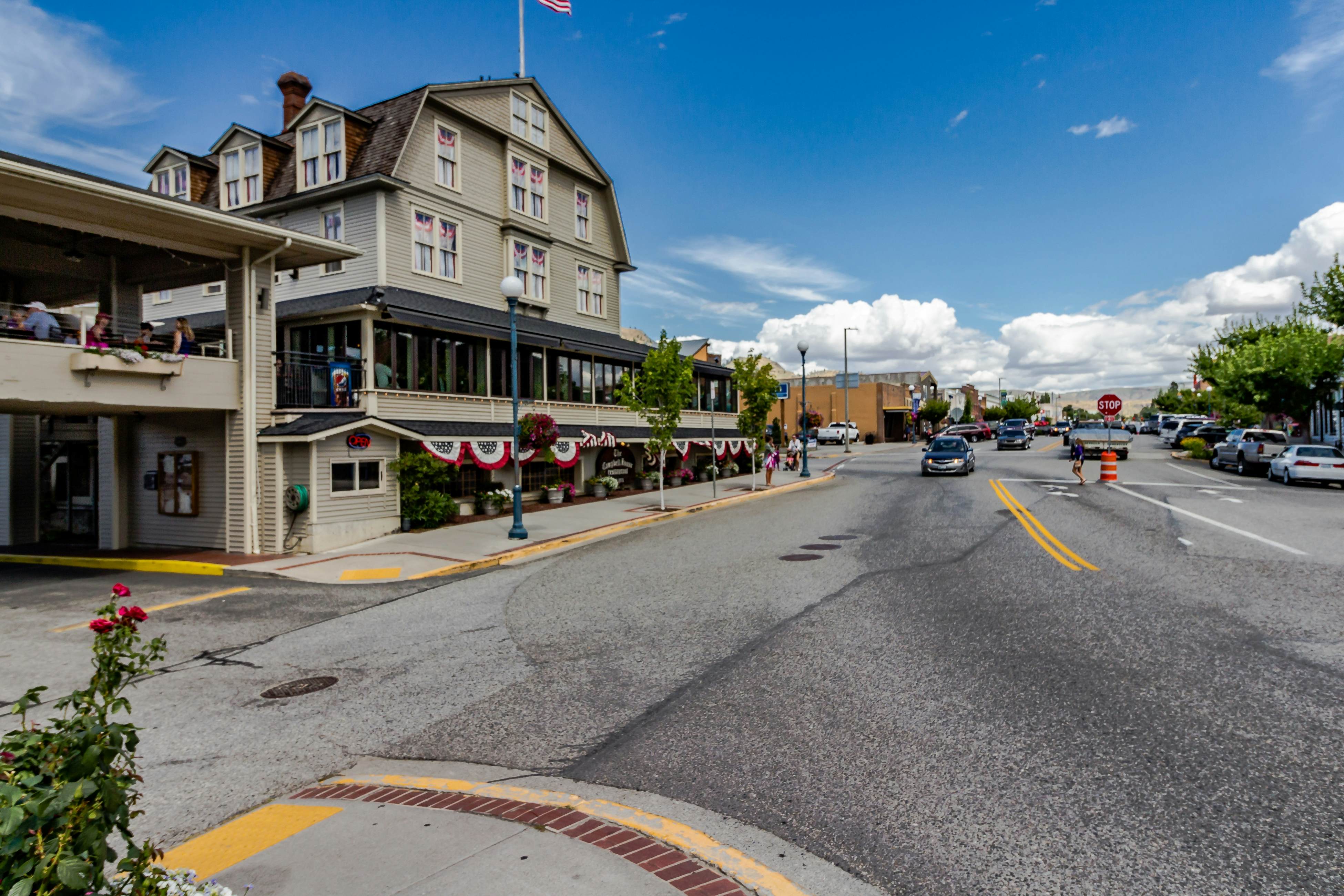 Chelan Resort Suites - Lakeside Holiday Suite #205