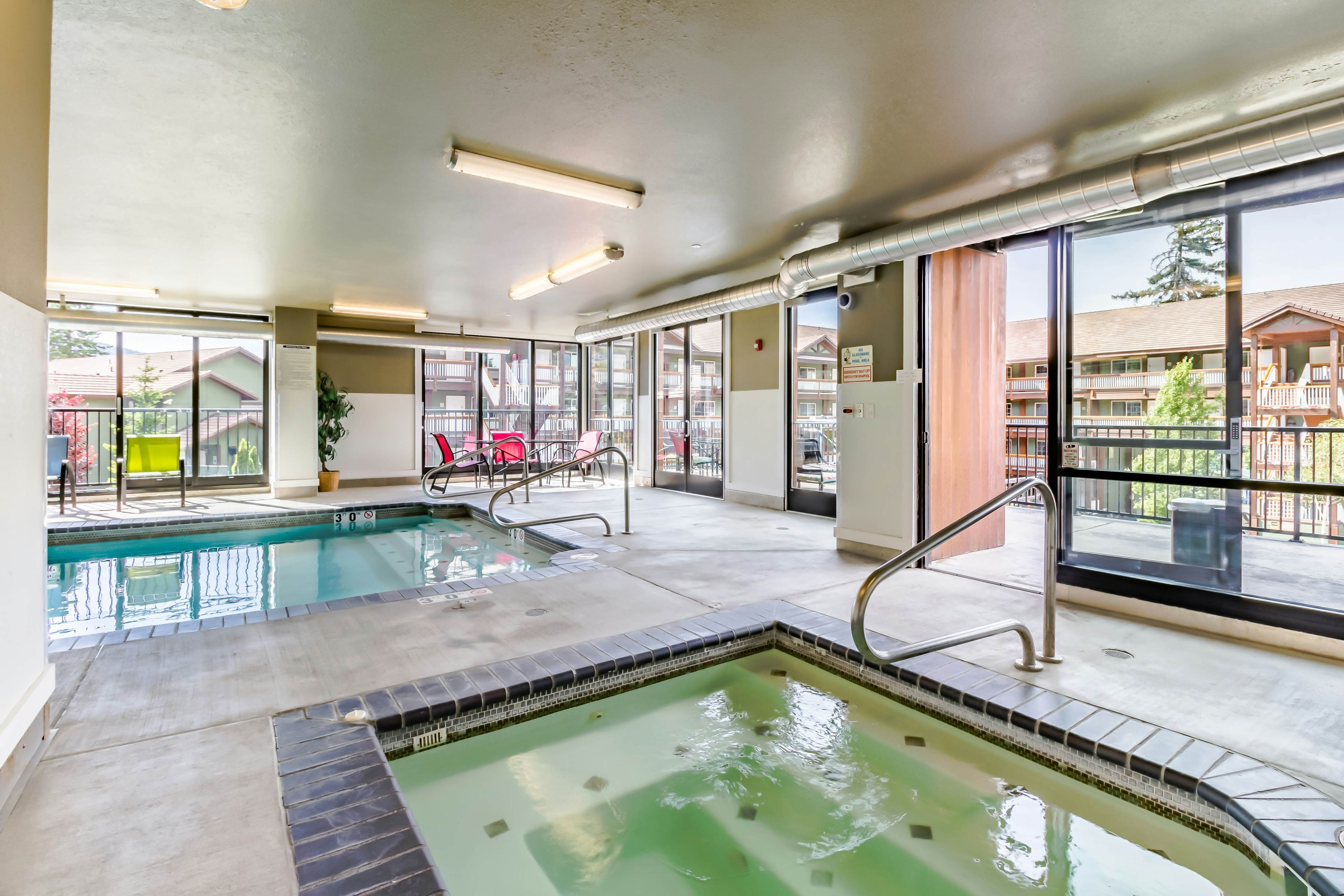 Chelan Resort Suites - Lakeside Holiday Suite #205