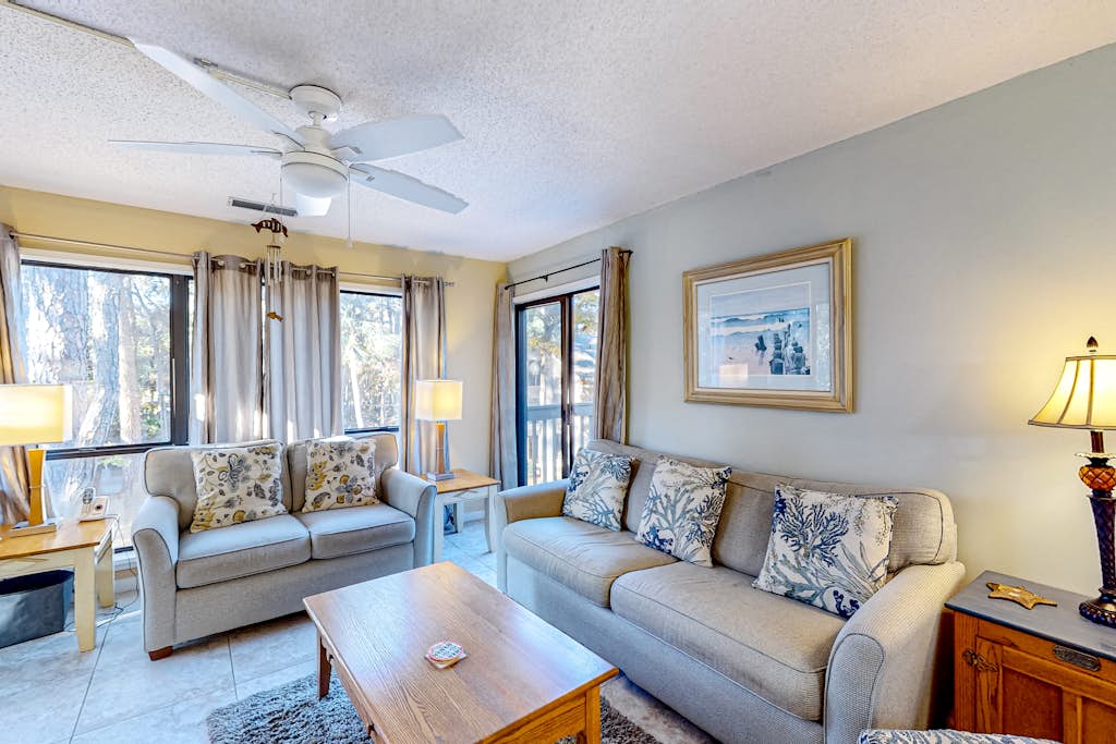 Lovely Palmetto Dunes Getaway w/ Pool & Shuttle to Shelter Cove, Near Beach — Hilton Head, SC — vacation rental