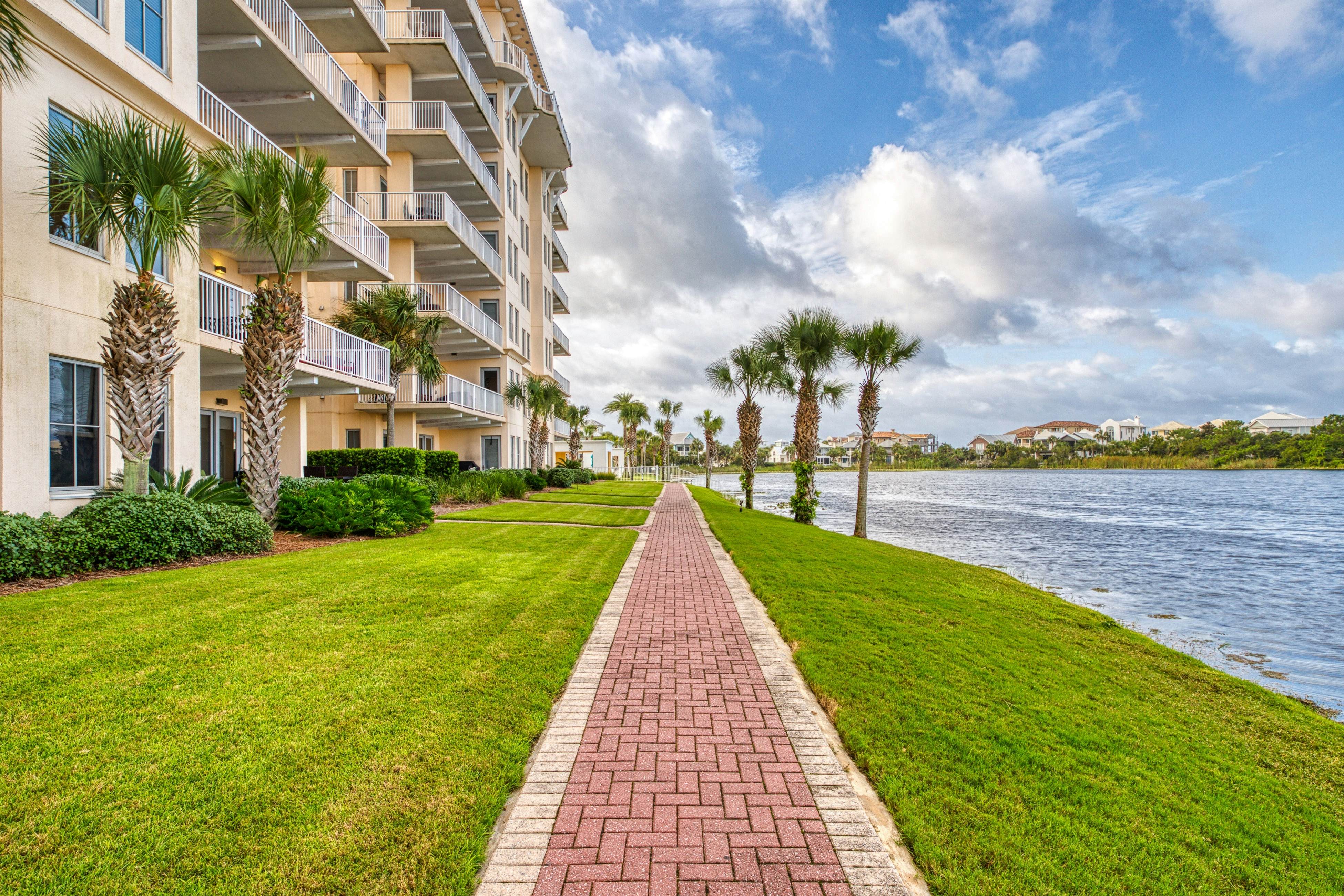 Carillon Beach Inn 106