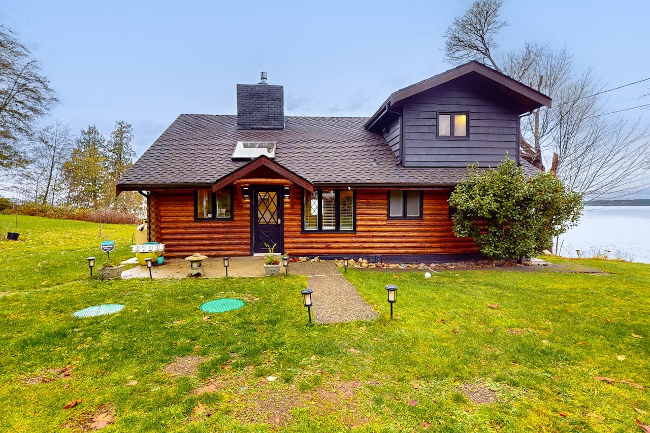 Semiahmoo Bay Splendor 2 BD Blaine, WA Vacation Rental Vacasa