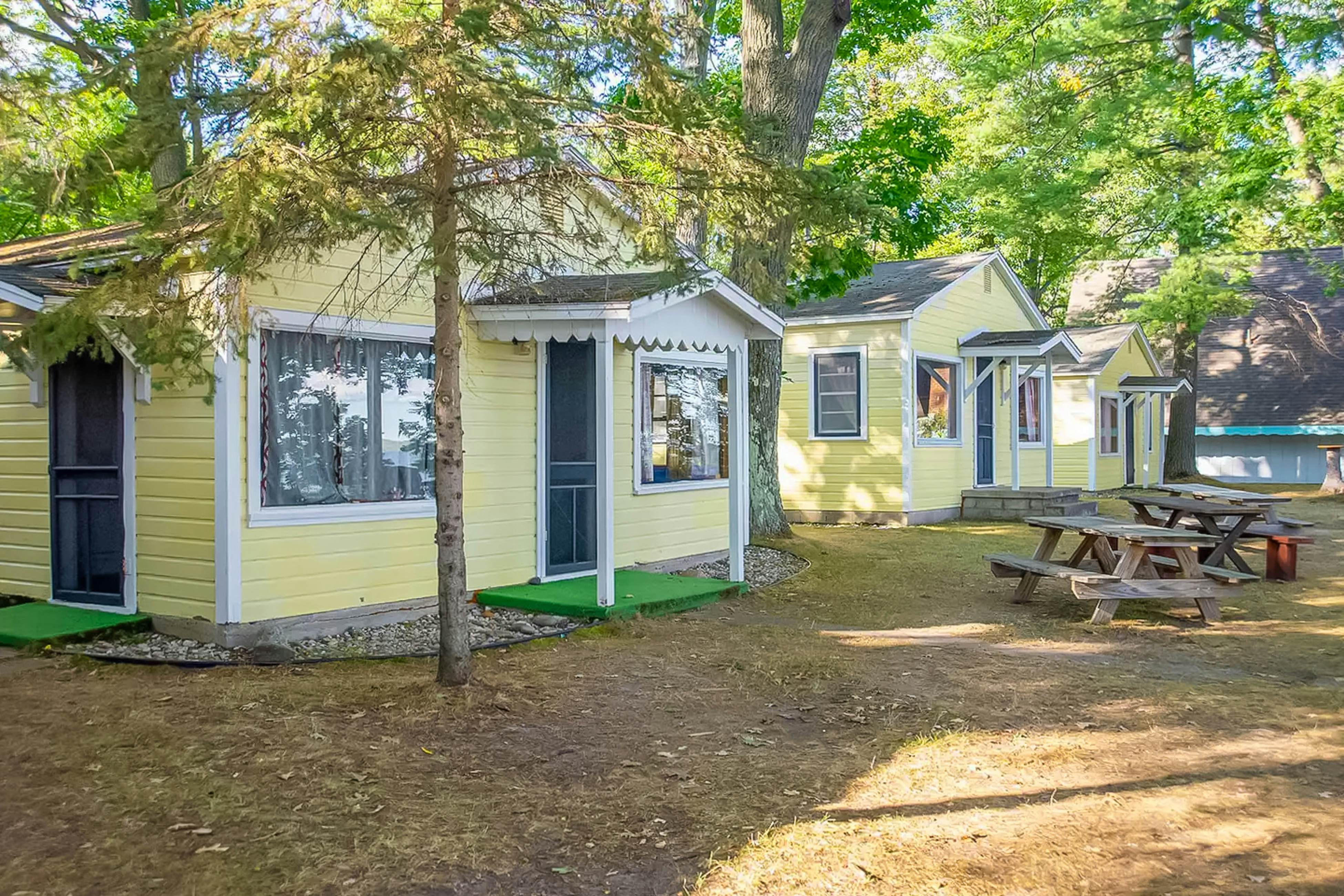 Smith Family Cottages- Cottage #1