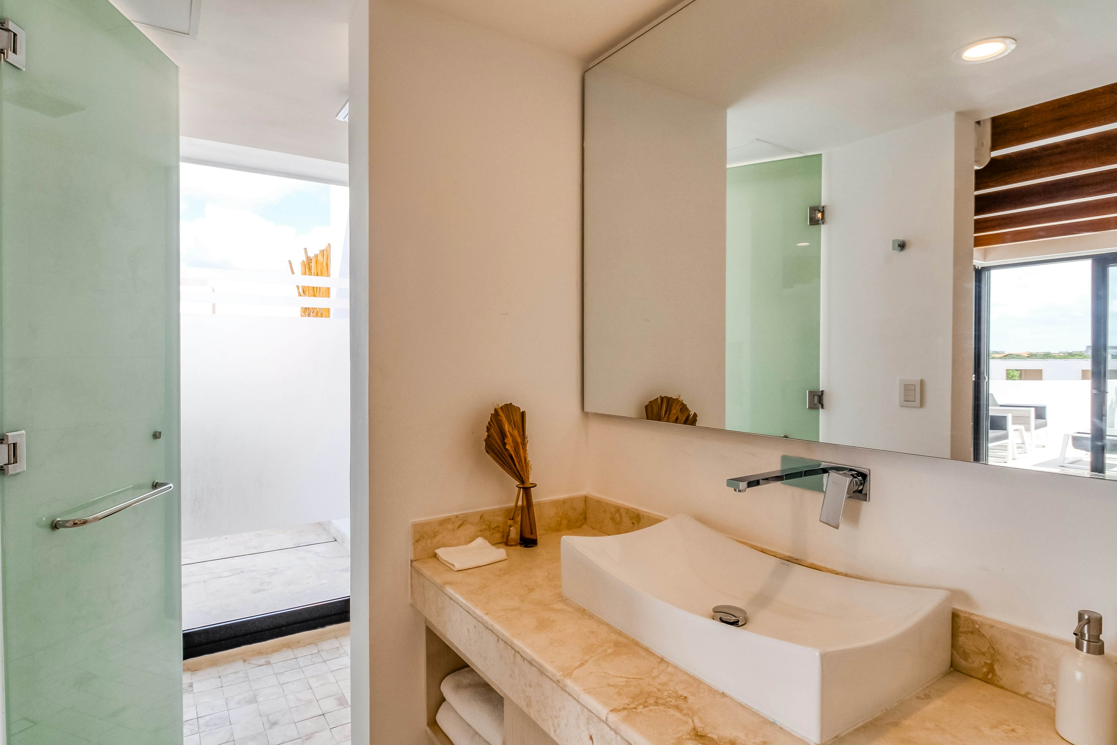 Anah Hunab 415 at Av Coba