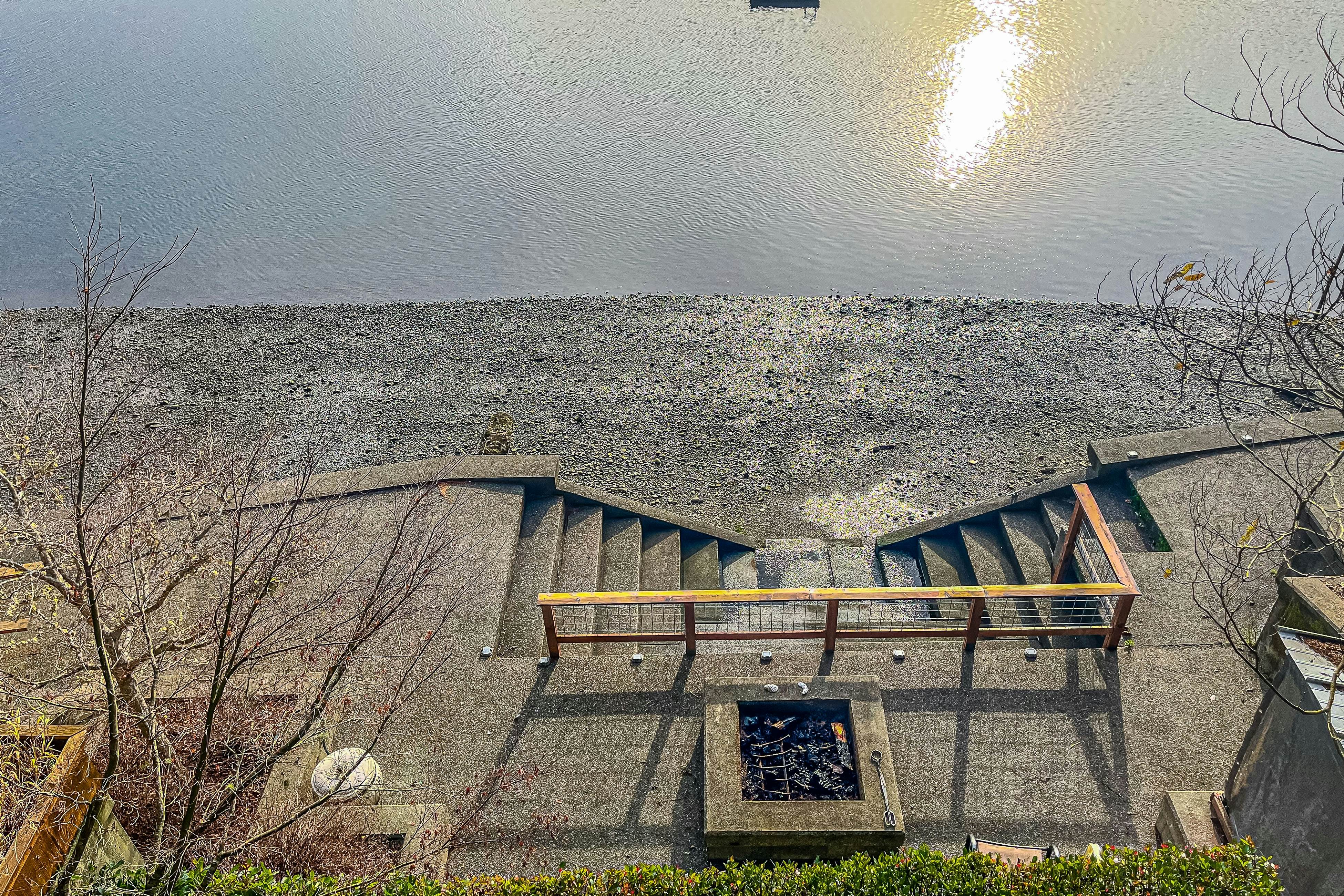 Hammersley Private Beach Cabin