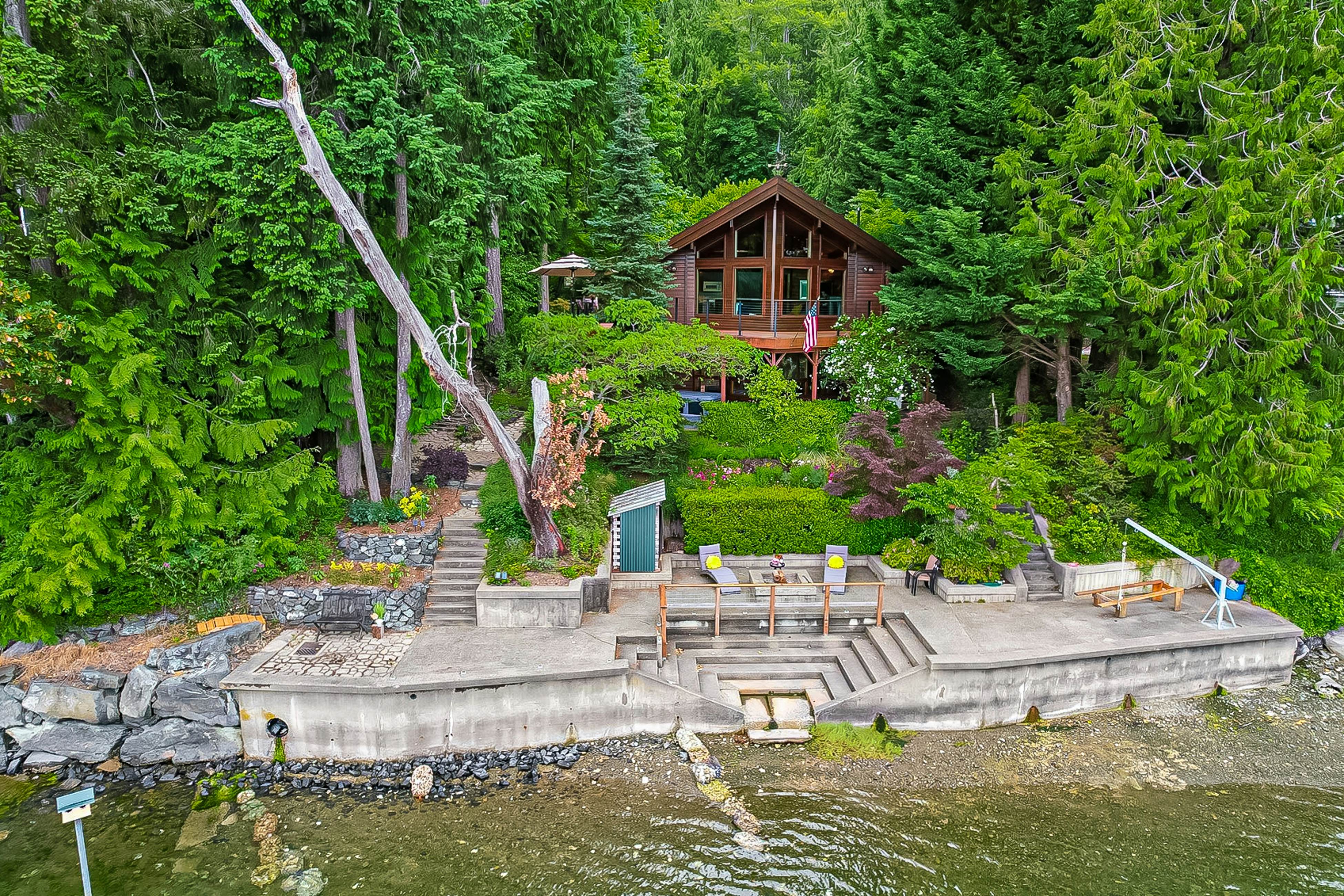 Hammersley Private Beach Cabin