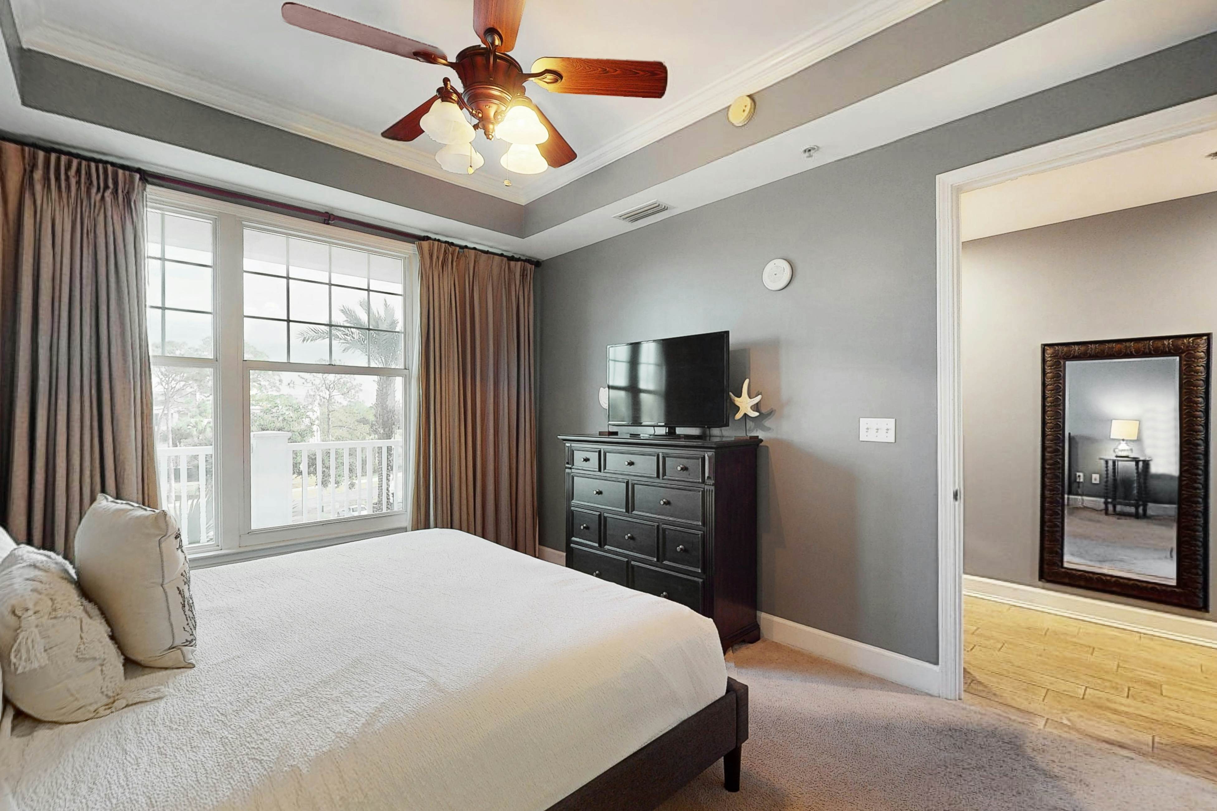 Reflections at Bay Point #306