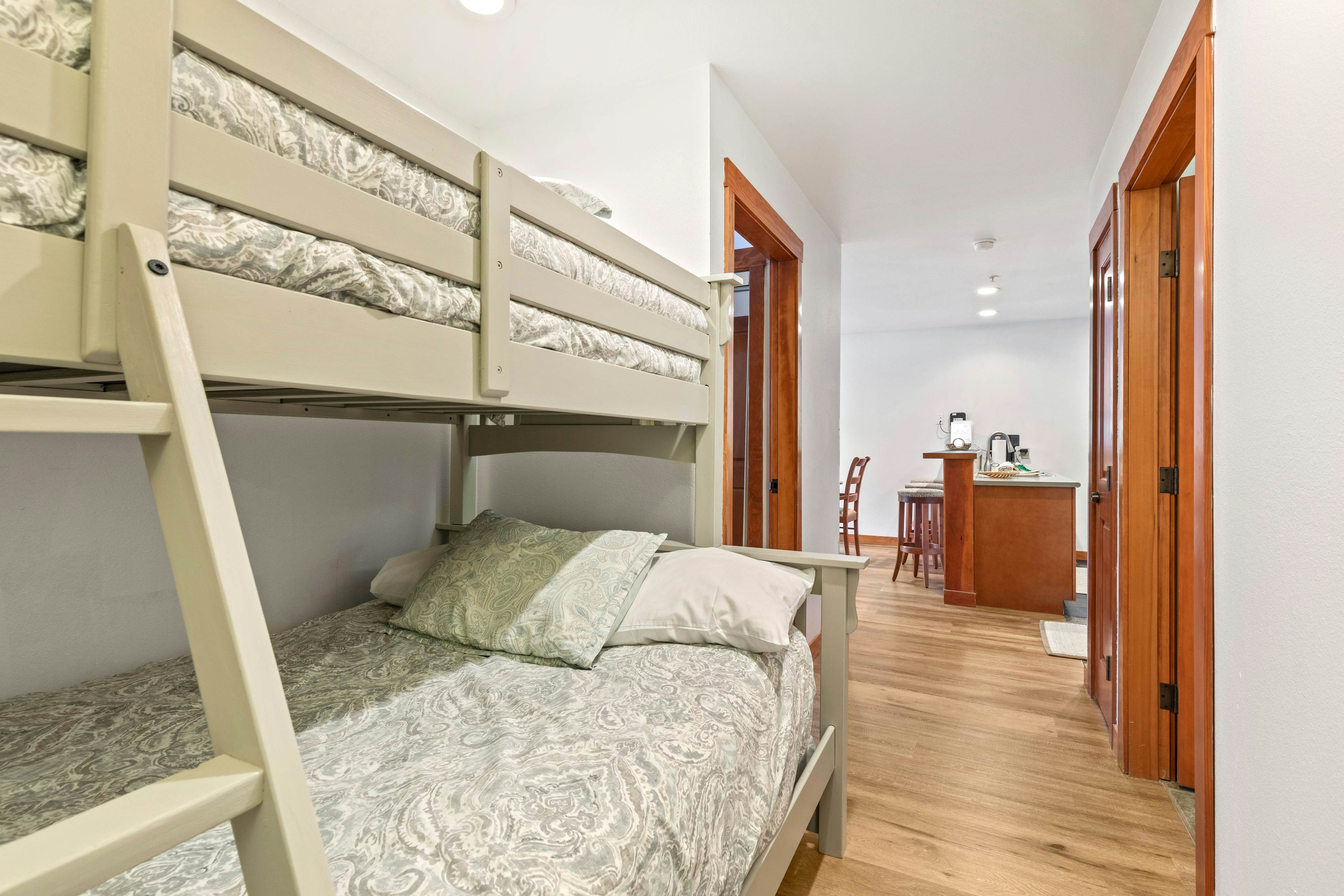 Eagle Springs West 403 - Blackbird Suite