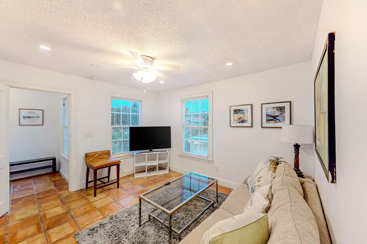 Old Northwood Cottage B 1 BD West Palm Beach, FL Vacation Rental