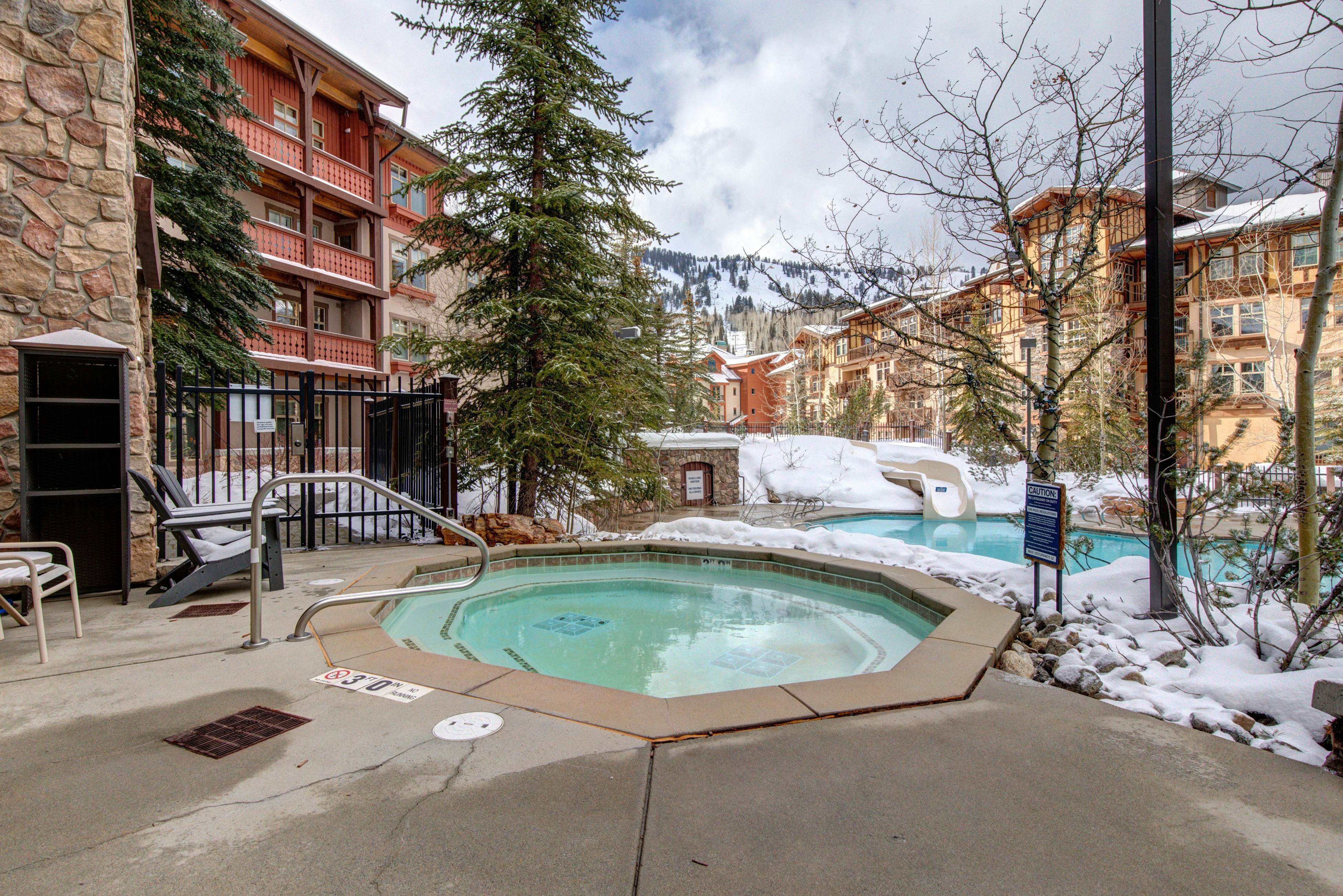 Powderhorn Lodge 102 - Sego Lily Suite