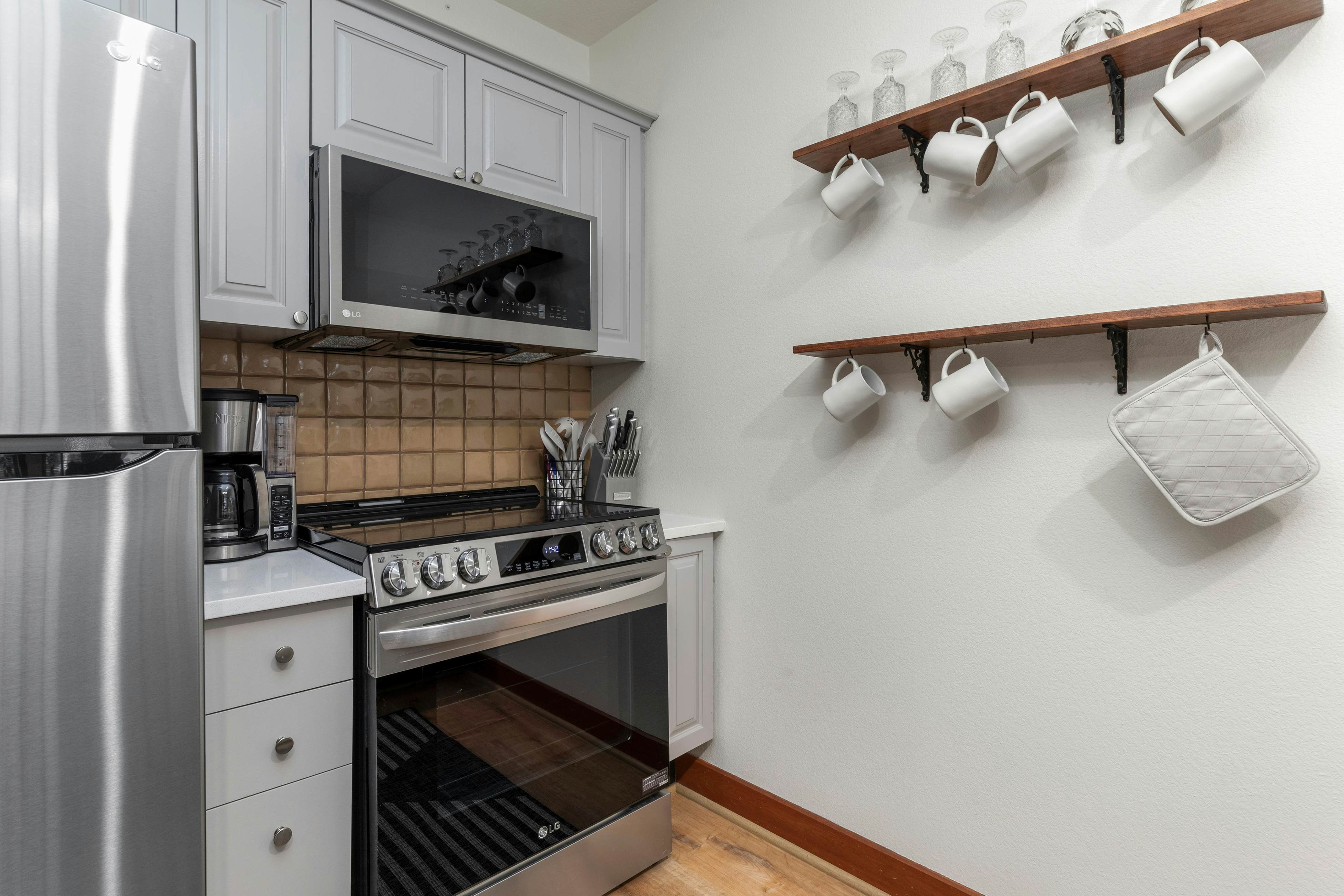 Powderhorn Lodge 102 - Sego Lily Suite