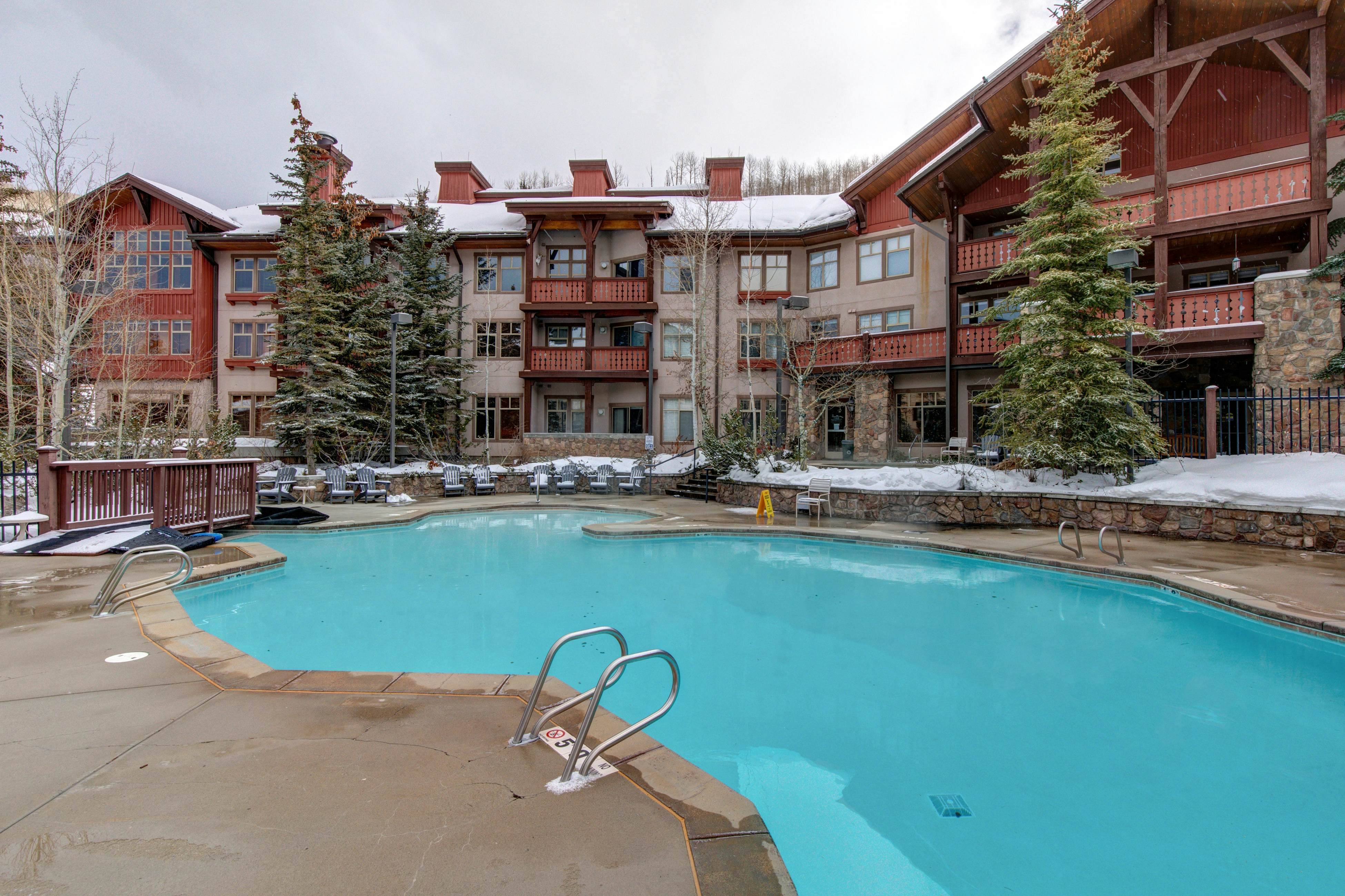 Powderhorn Lodge 102 - Sego Lily Suite