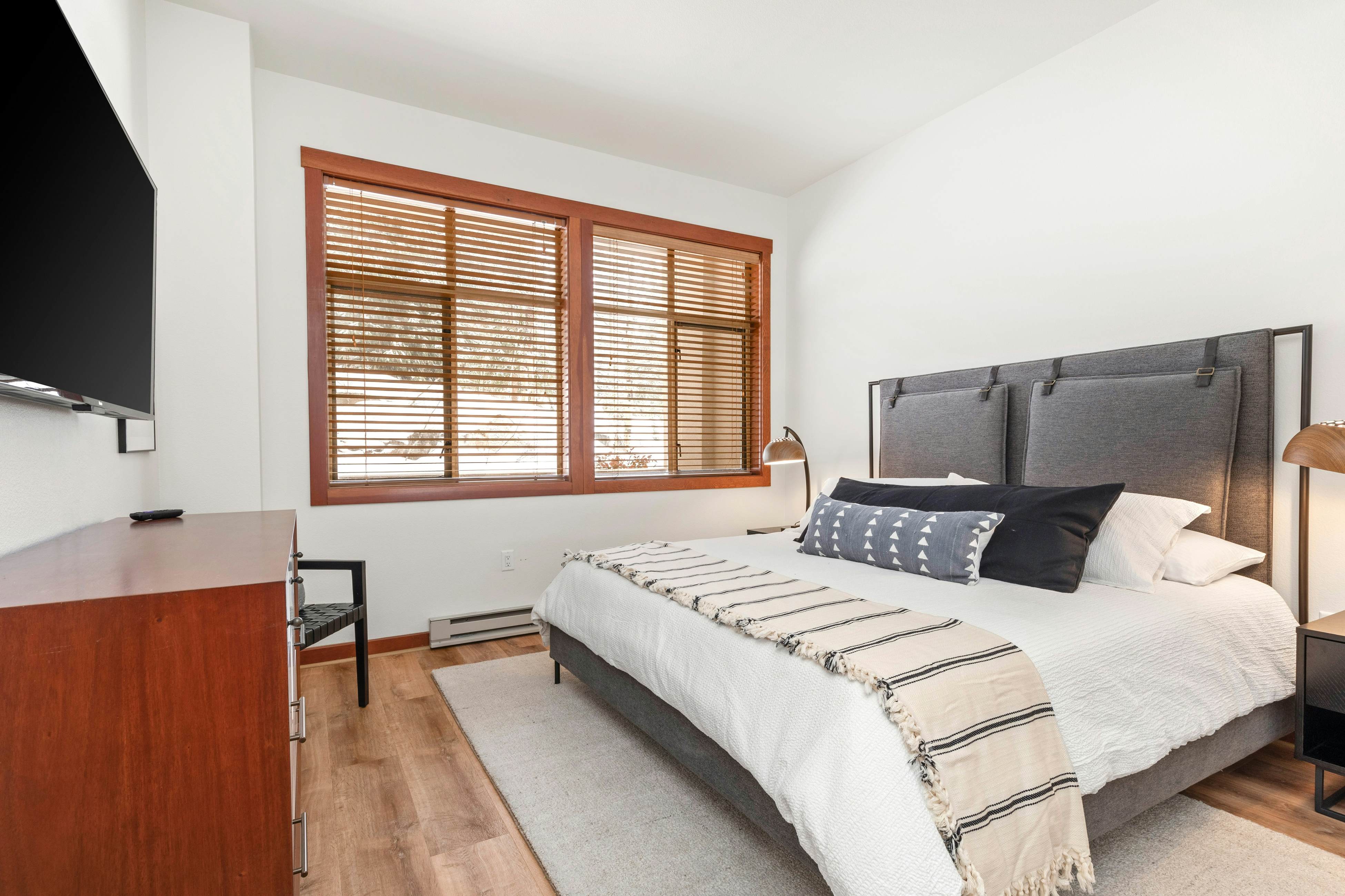 Powderhorn Lodge 102 - Sego Lily Suite