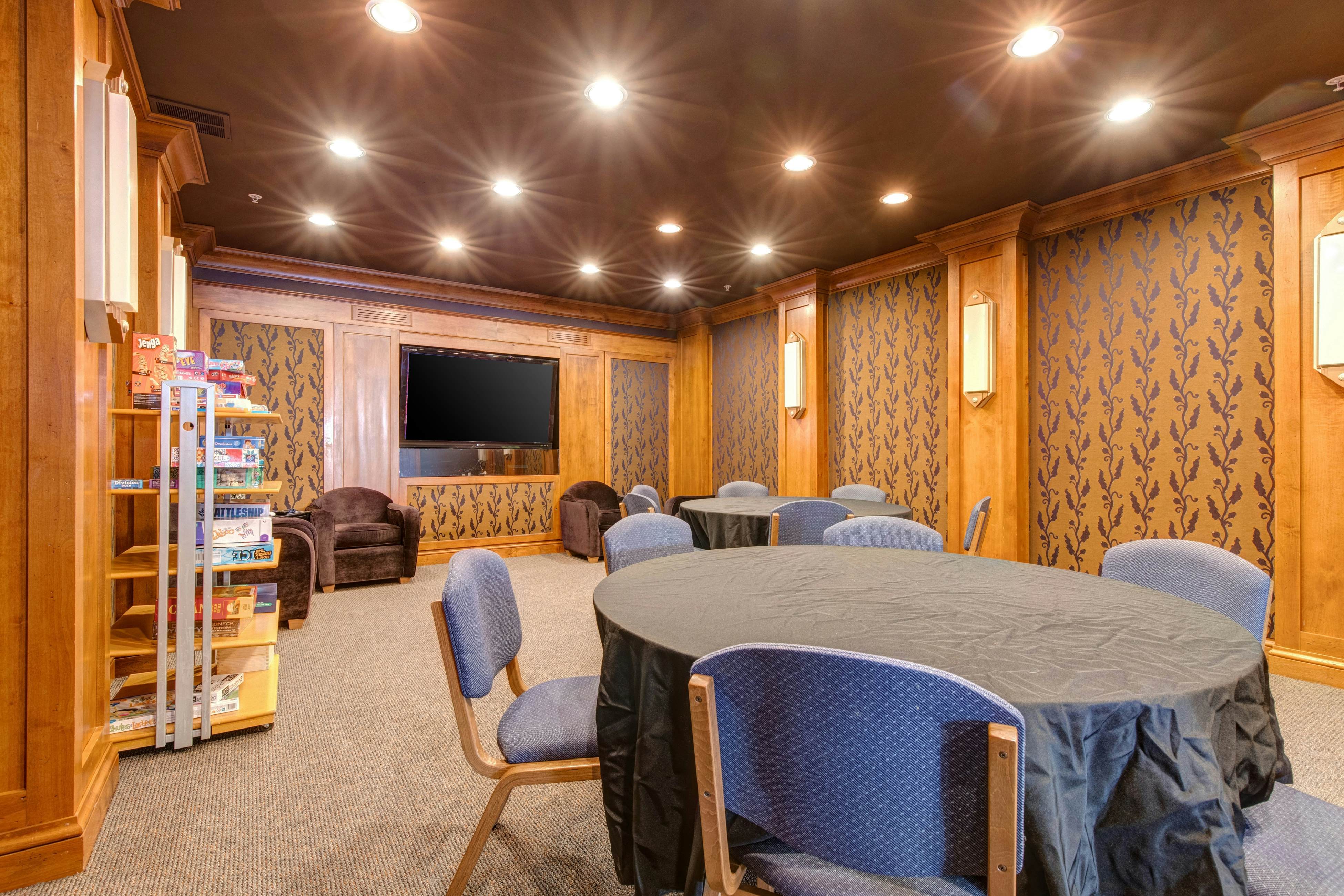 Powderhorn Lodge 102 - Sego Lily Suite