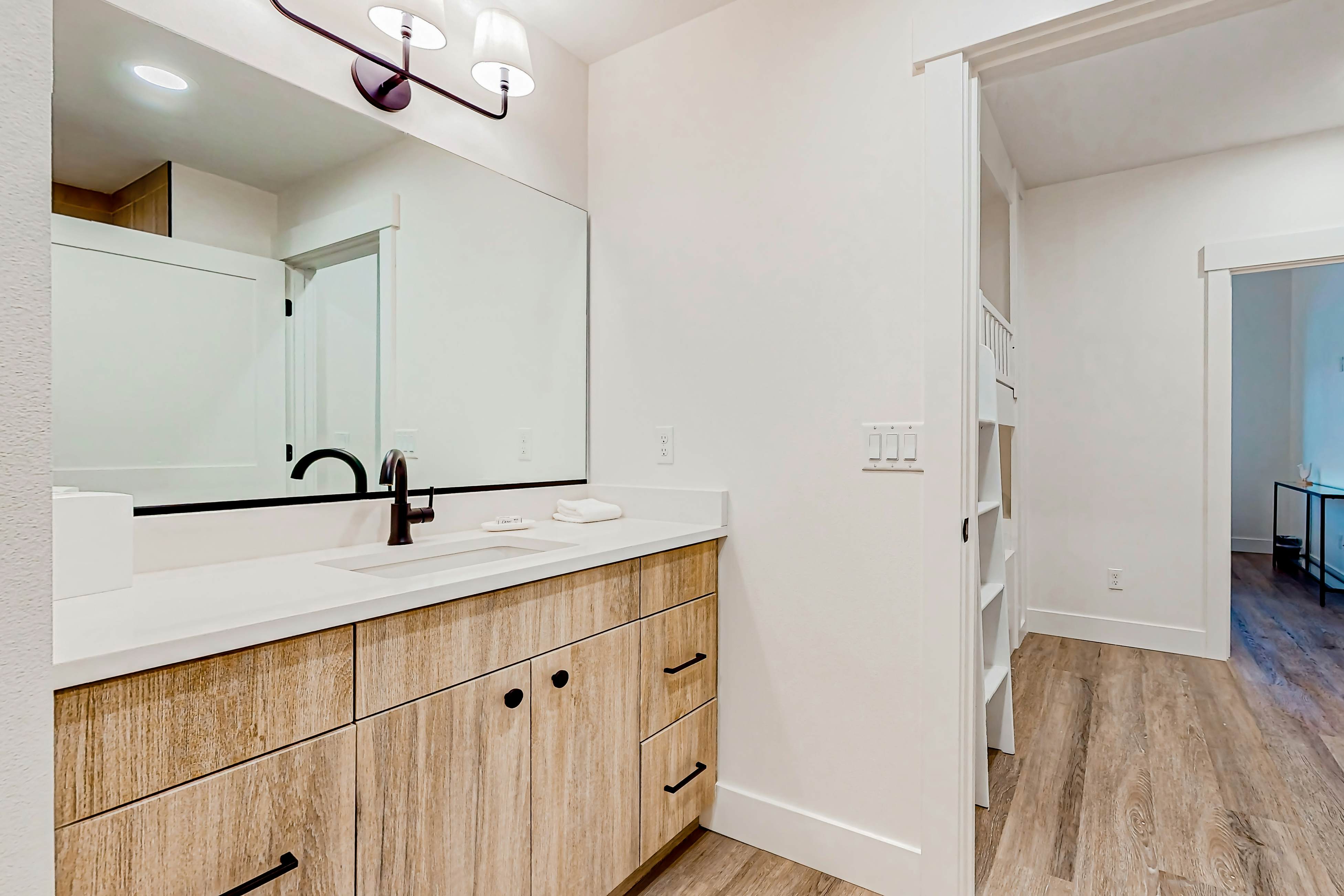 Trailhead Lodge #110