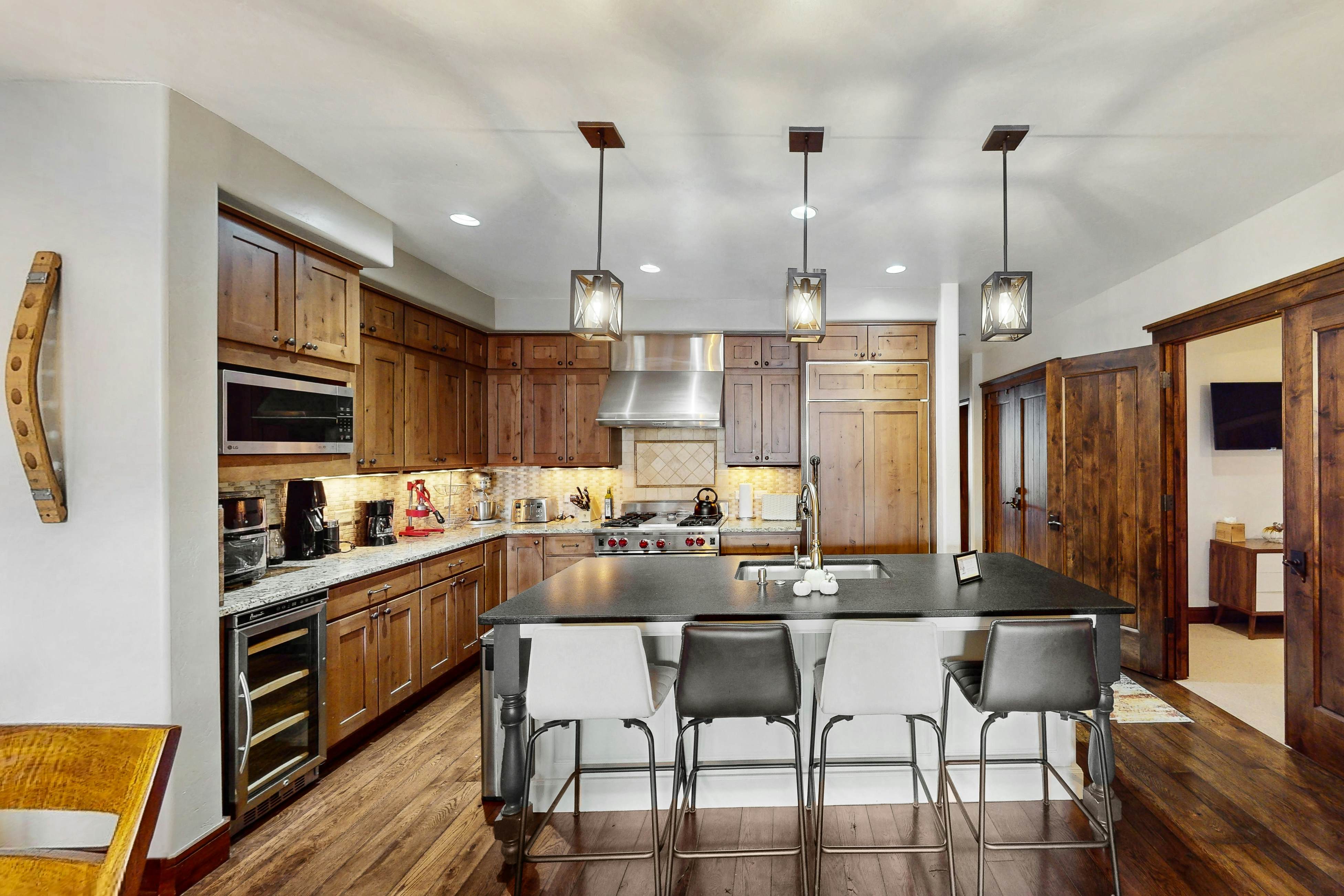 Trails Edge 8 - Trails Edge Line