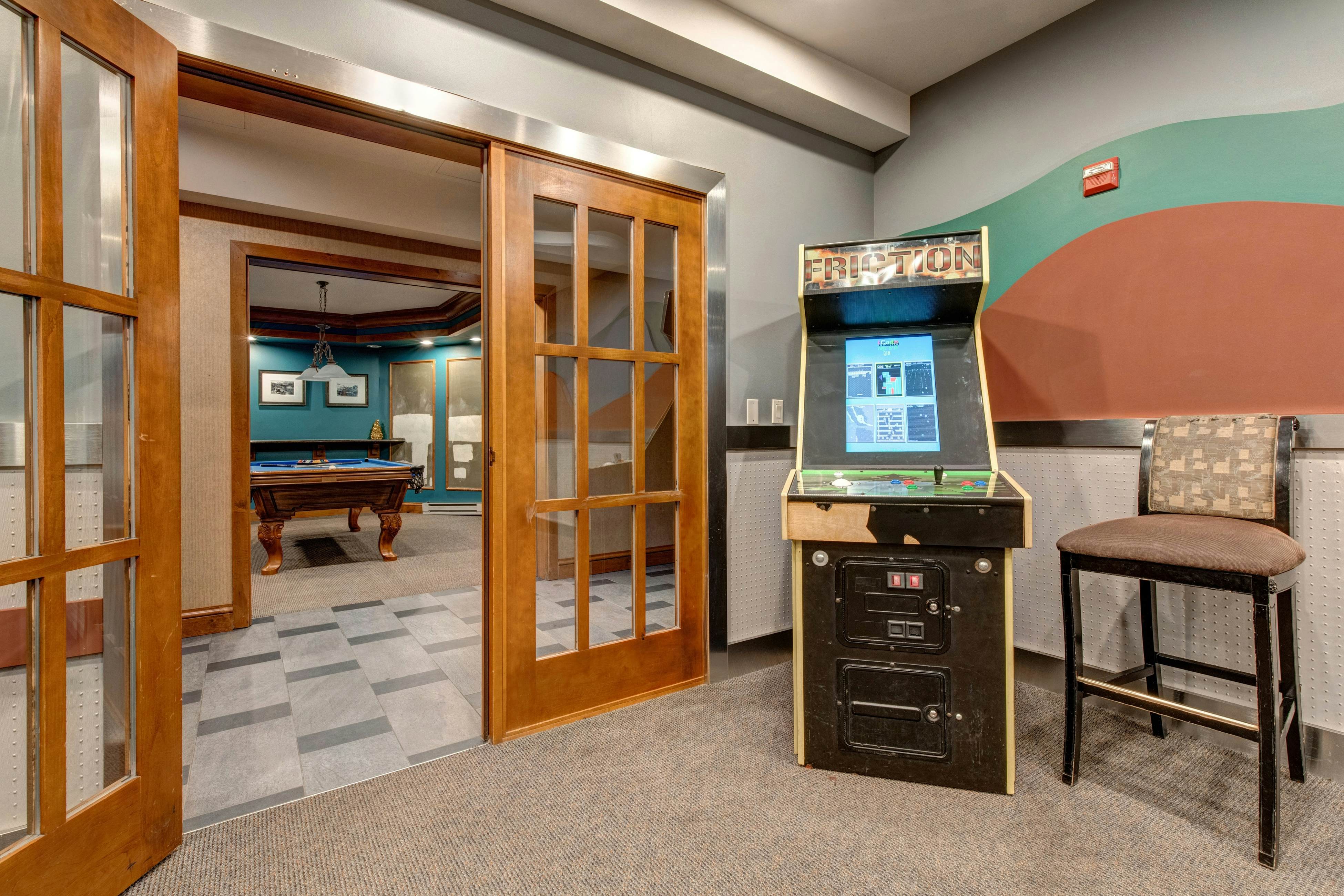 Powderhorn Lodge 210 - Blazing Star Suite