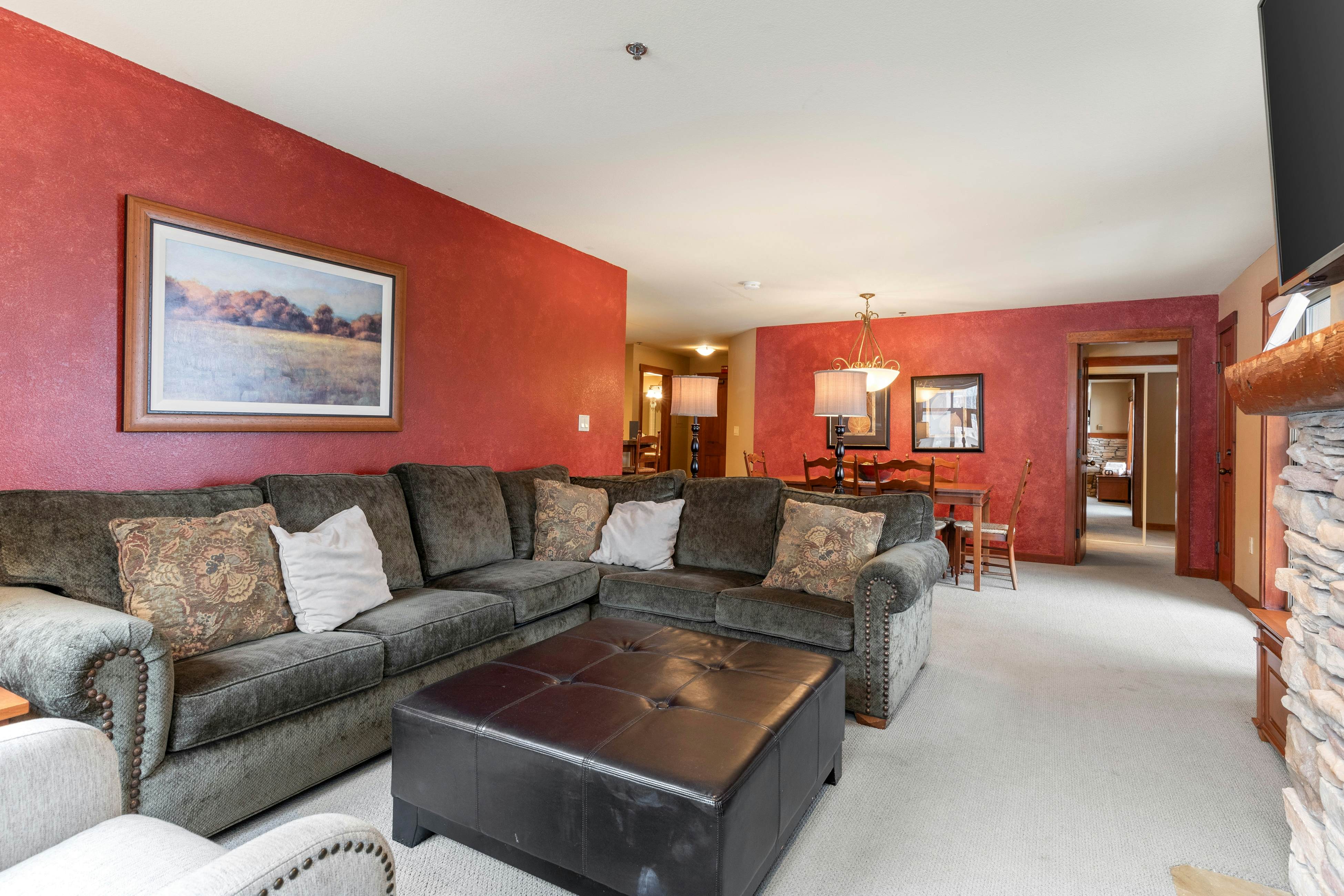 Powderhorn Lodge 210 - Blazing Star Suite