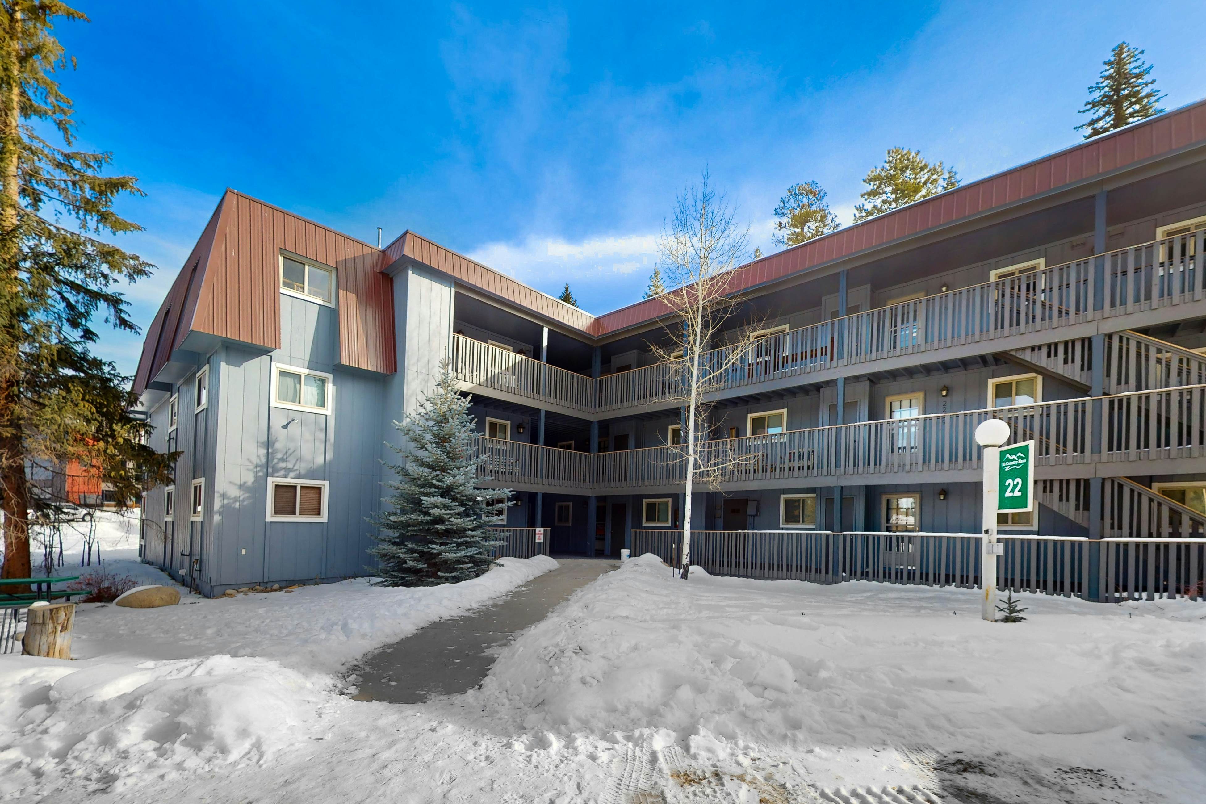 Lucky Adventure Lodge