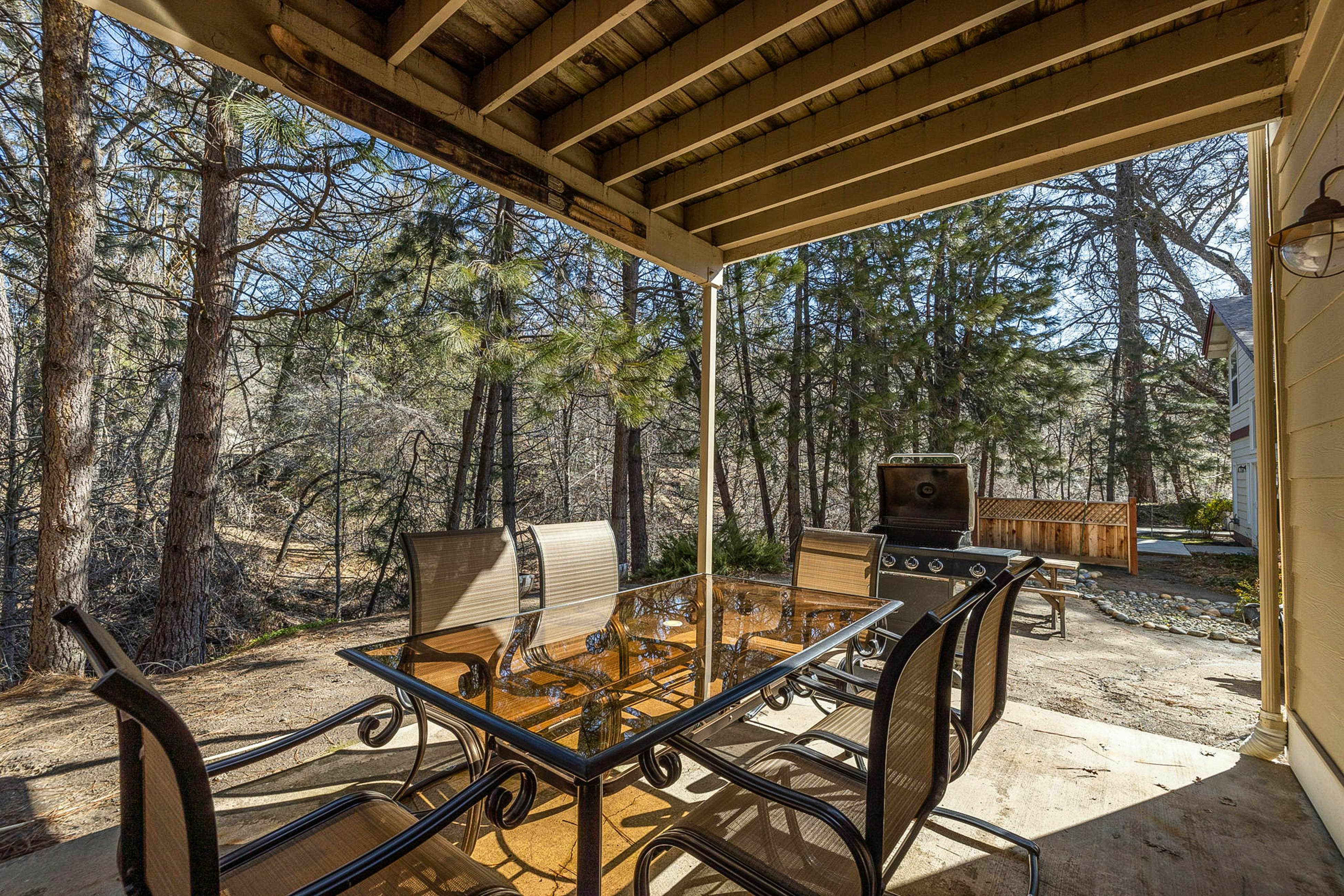 Yosemite Bass Lake Adventure Oasis