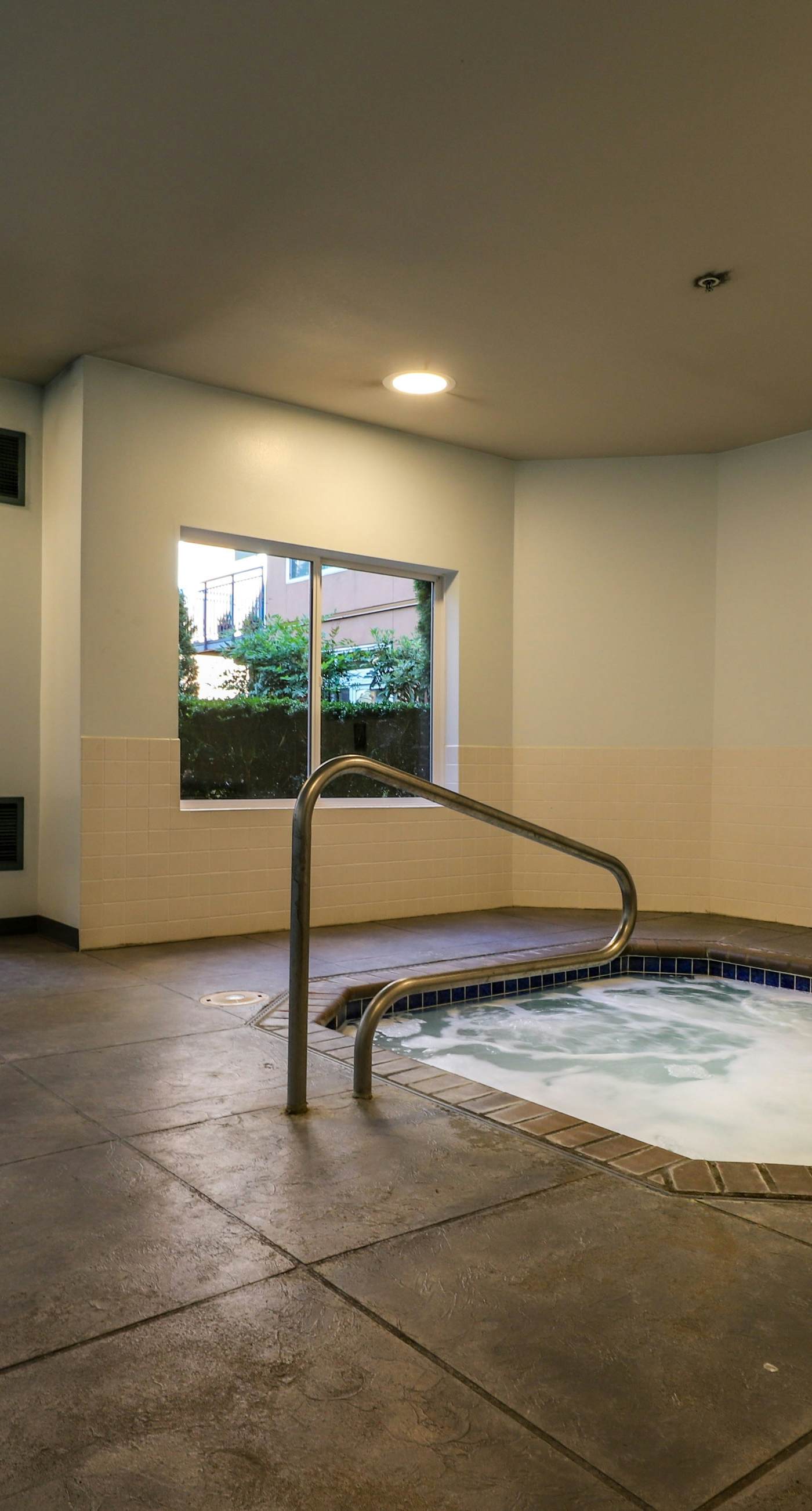 Playing Blues At Belltown Court