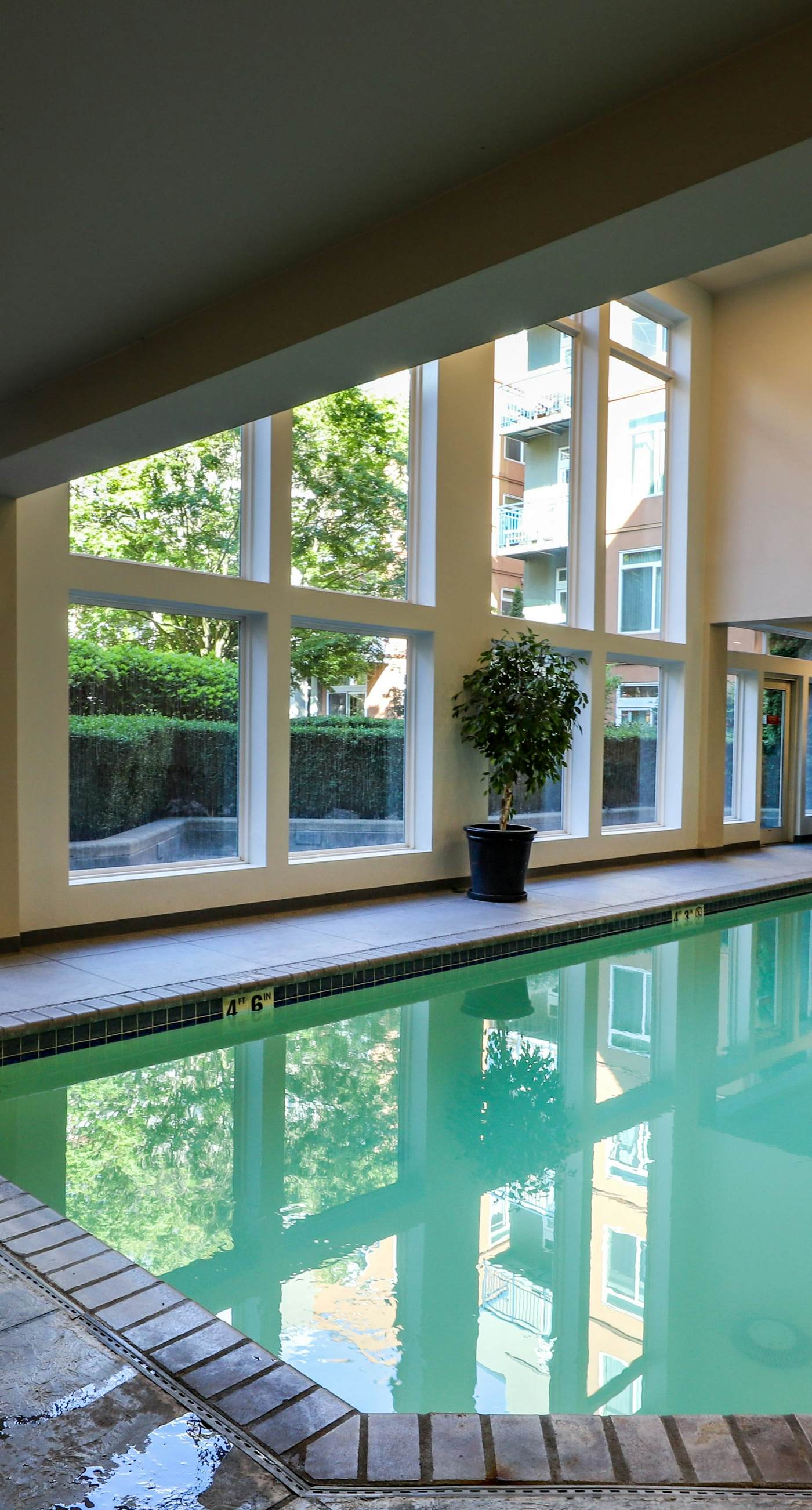 Playing Blues At Belltown Court