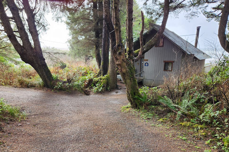 Rocks Cabin 1 BD Copalis Beach, WA Vacation Rental Vacasa