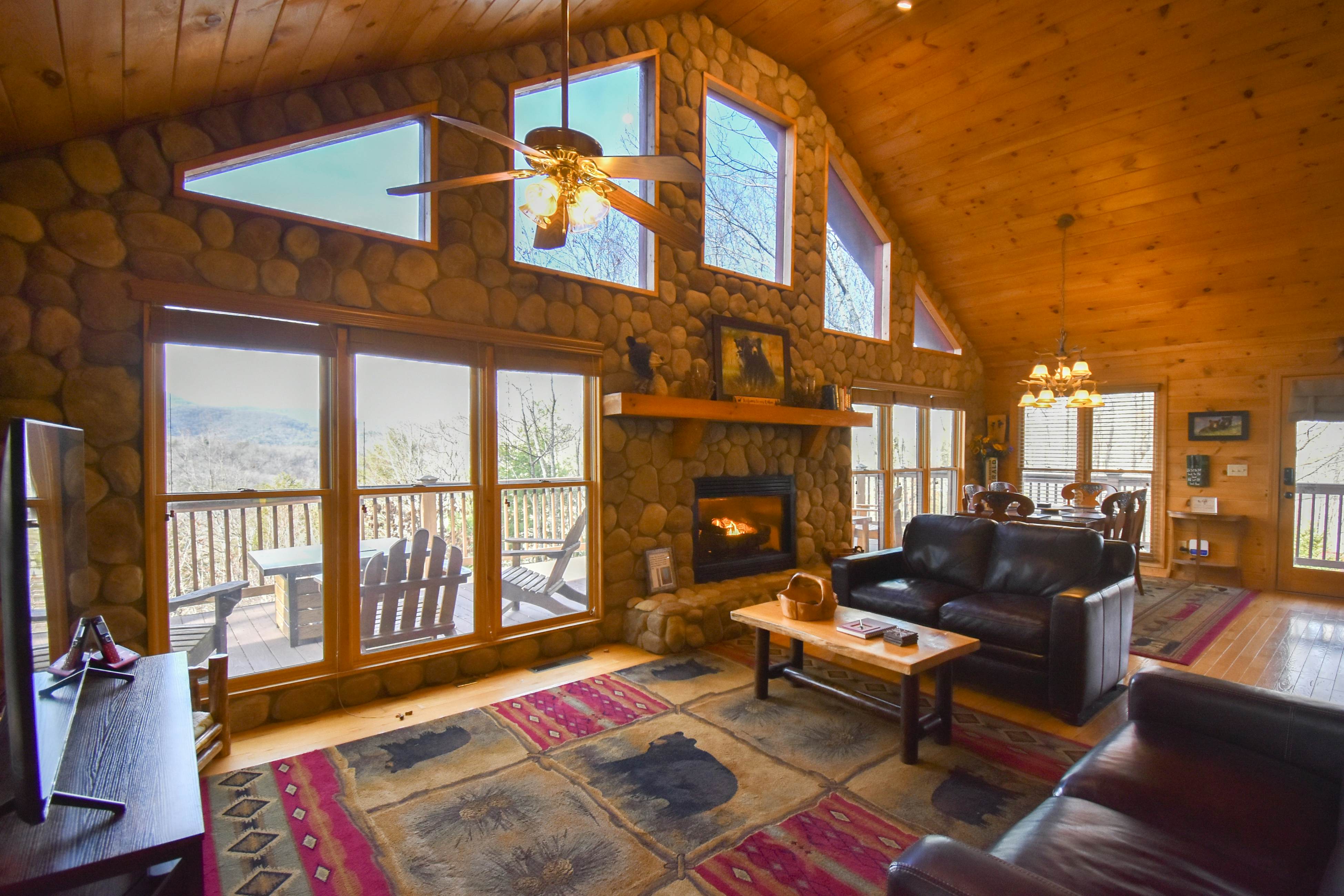 Cashes Mountain View